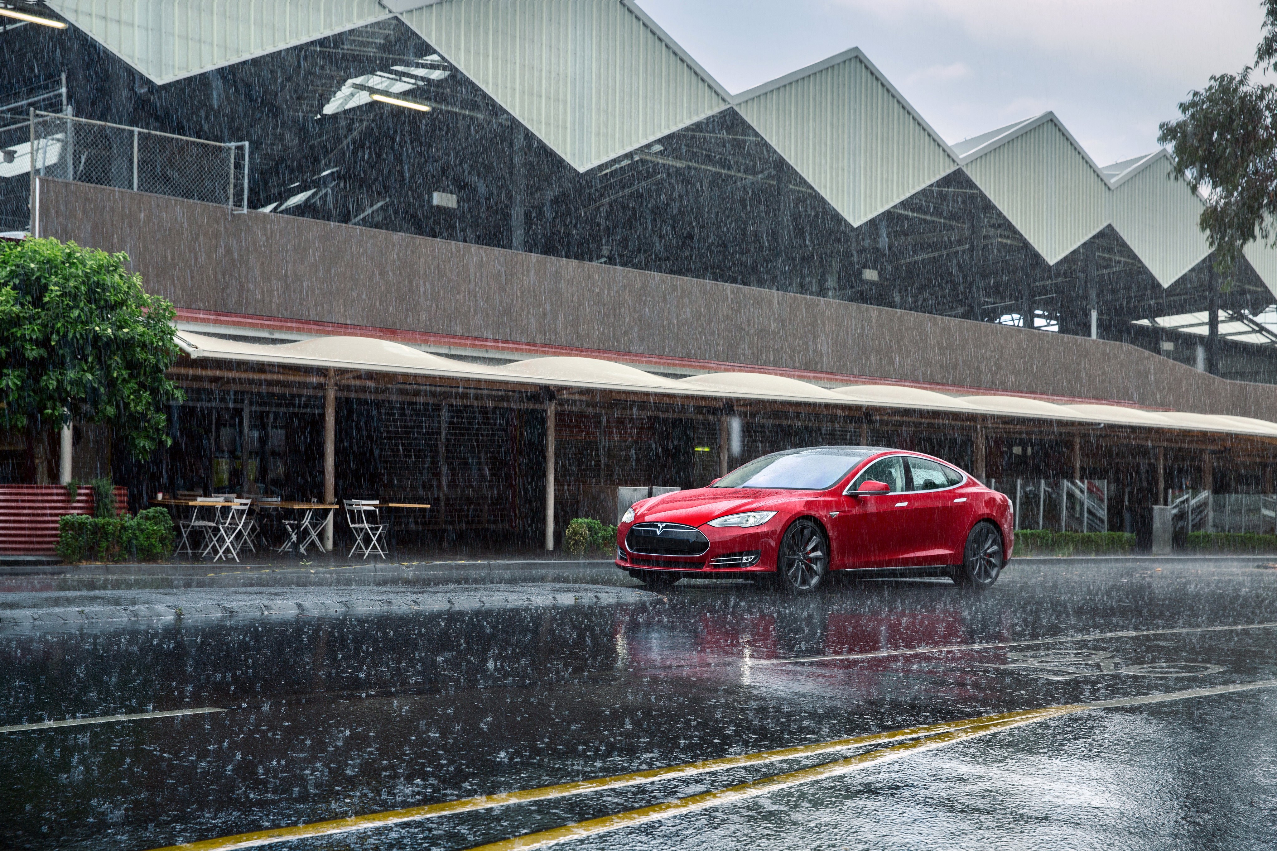 2012-14 Model S P85 Tesla Motors Rain Red HD Wallpaper