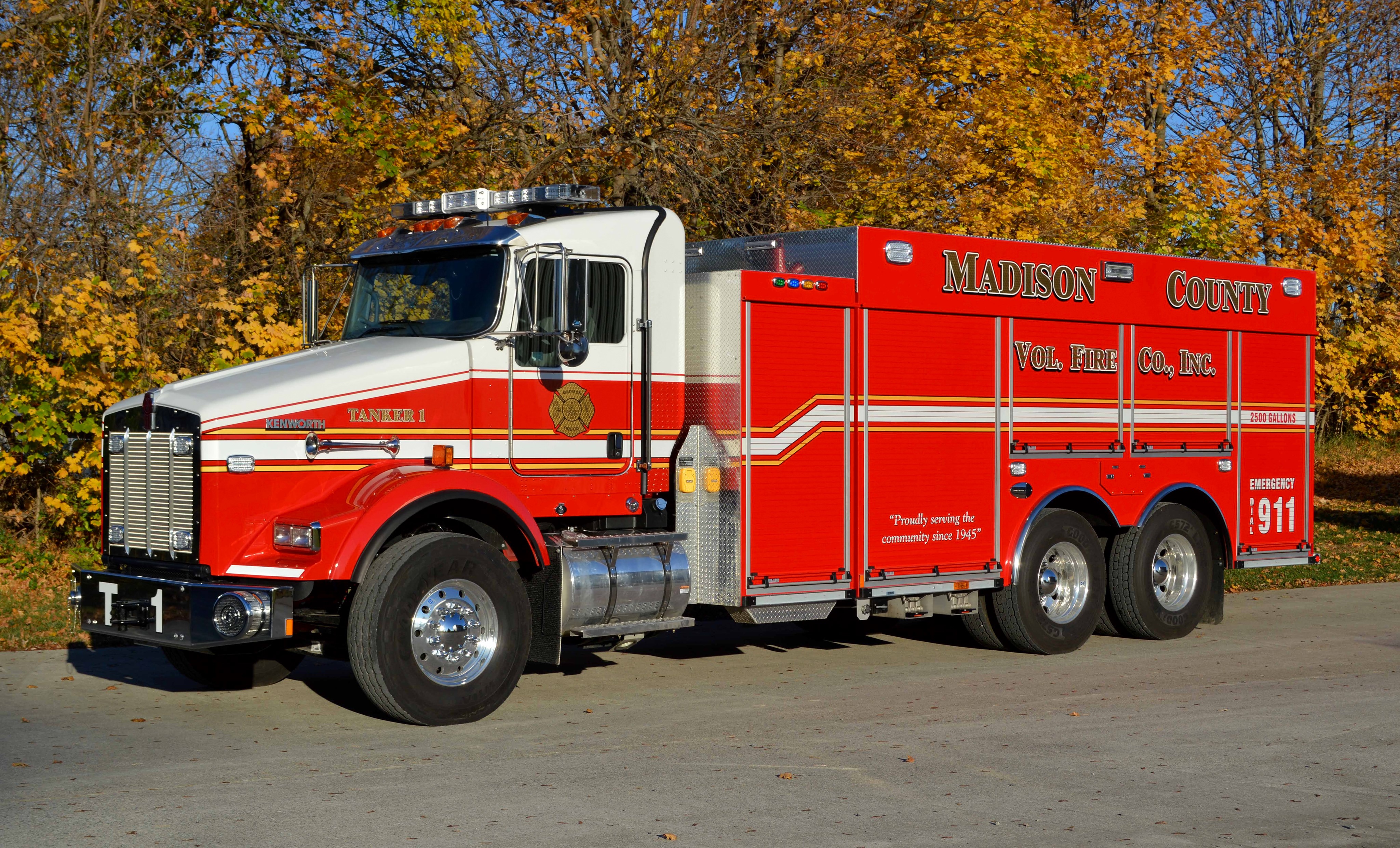 2016 Kenworth T-800 Fire Tanker HD Wallpaper