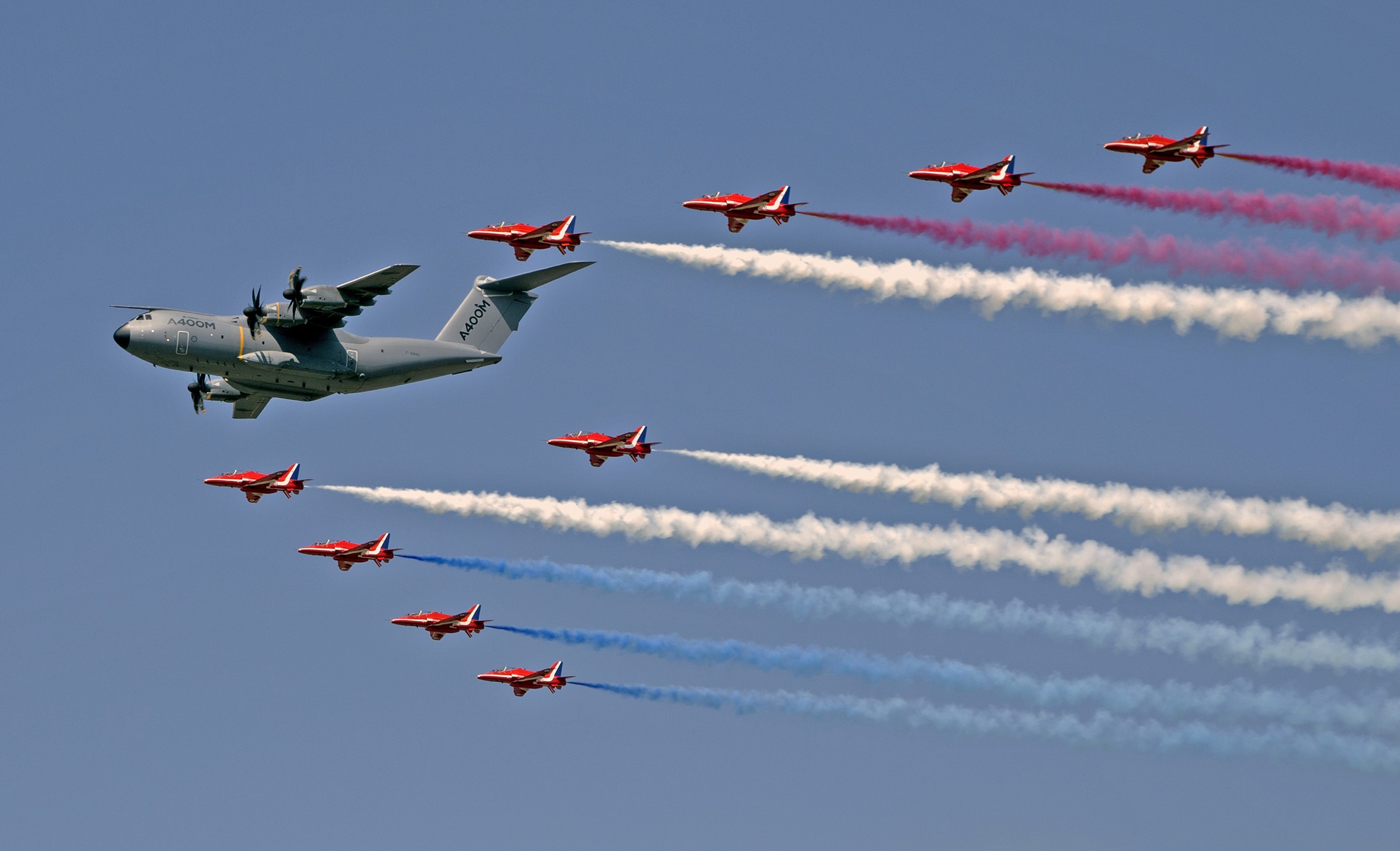 Airbus A400M Atlas with Red Arrows HD Wallpaper