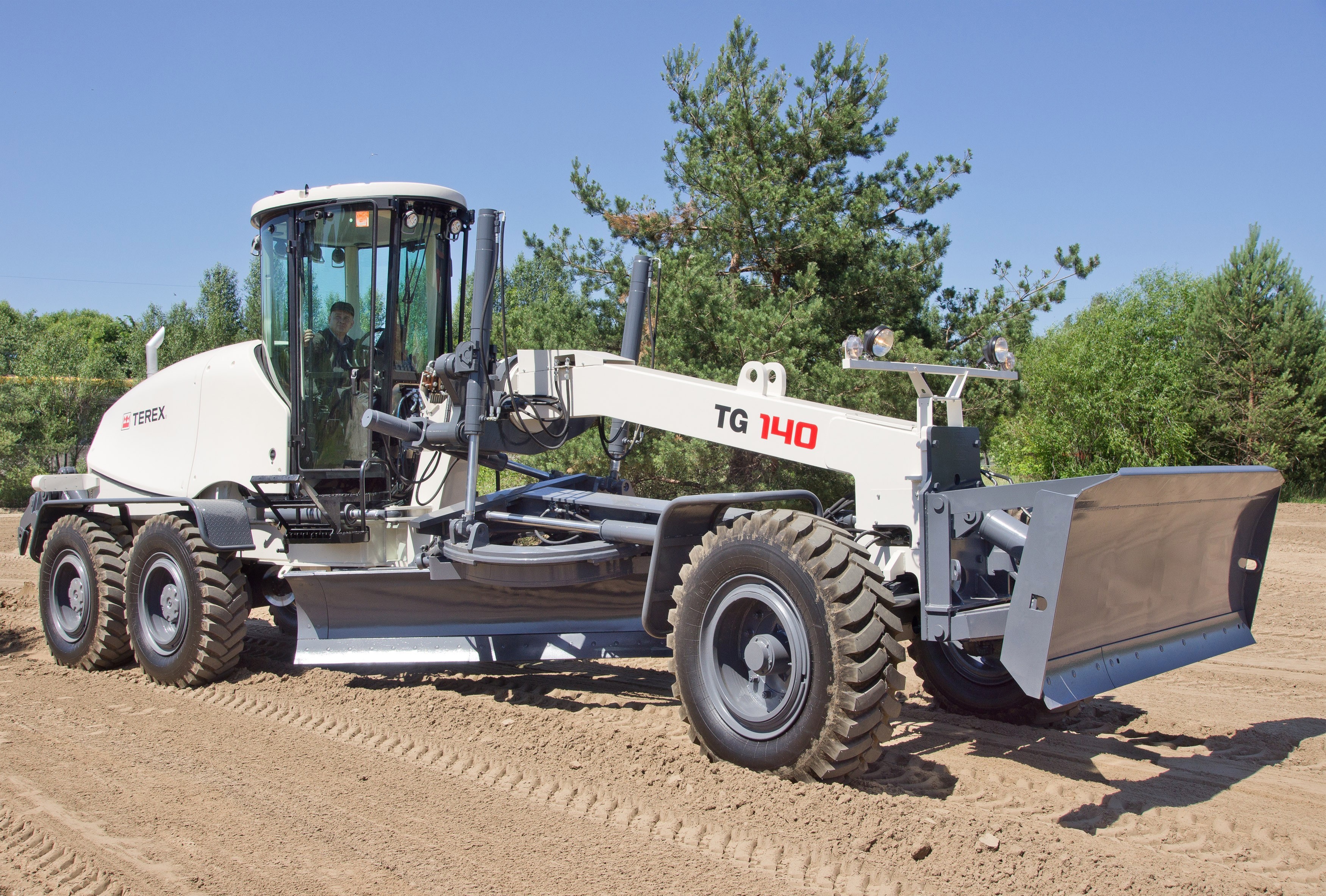 Terex TG140 Grader on a construction site HD Wallpaper