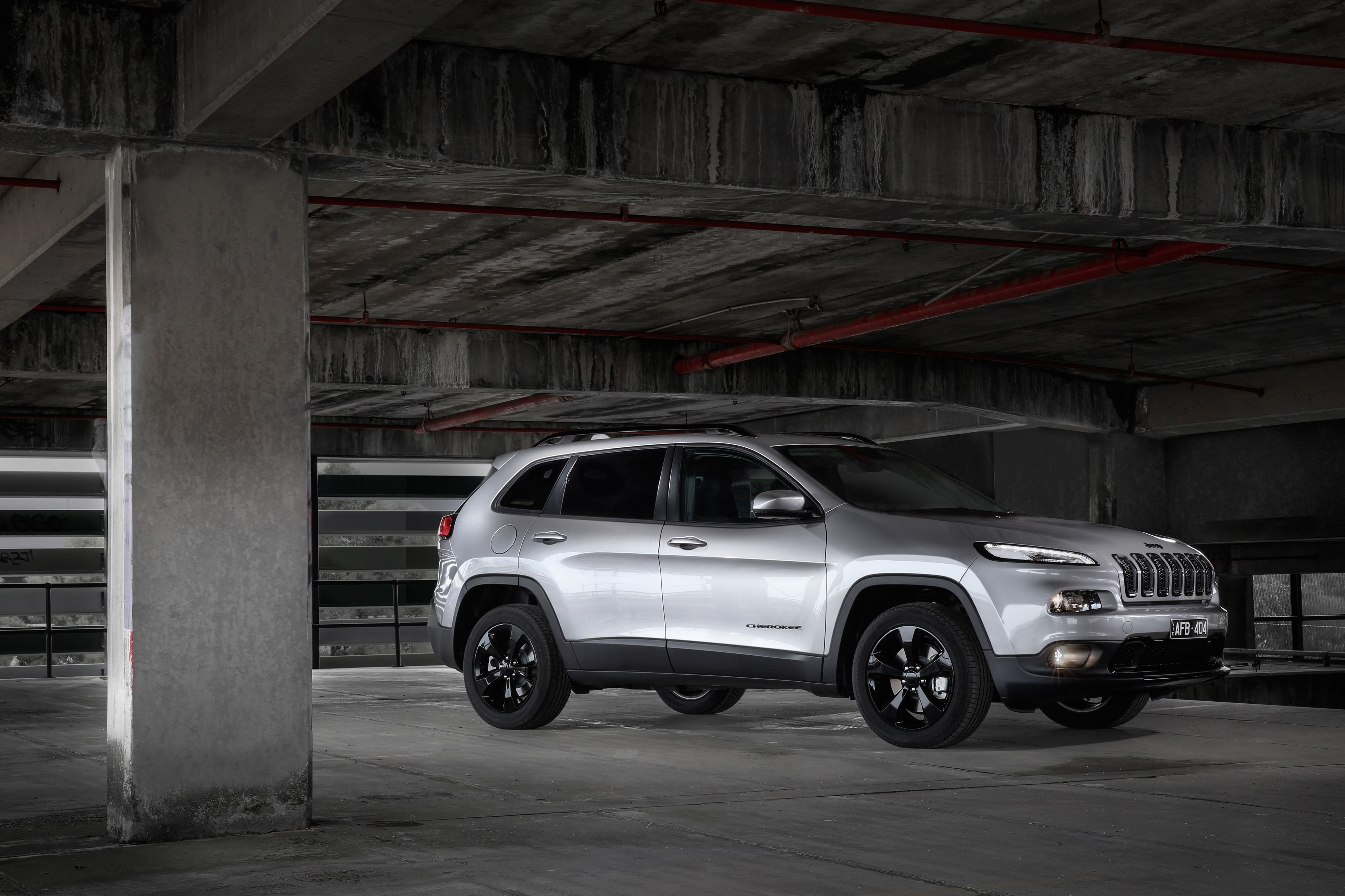 4K Jeep Cherokee 2015 Blackhawk Silver Side HD Wallpaper