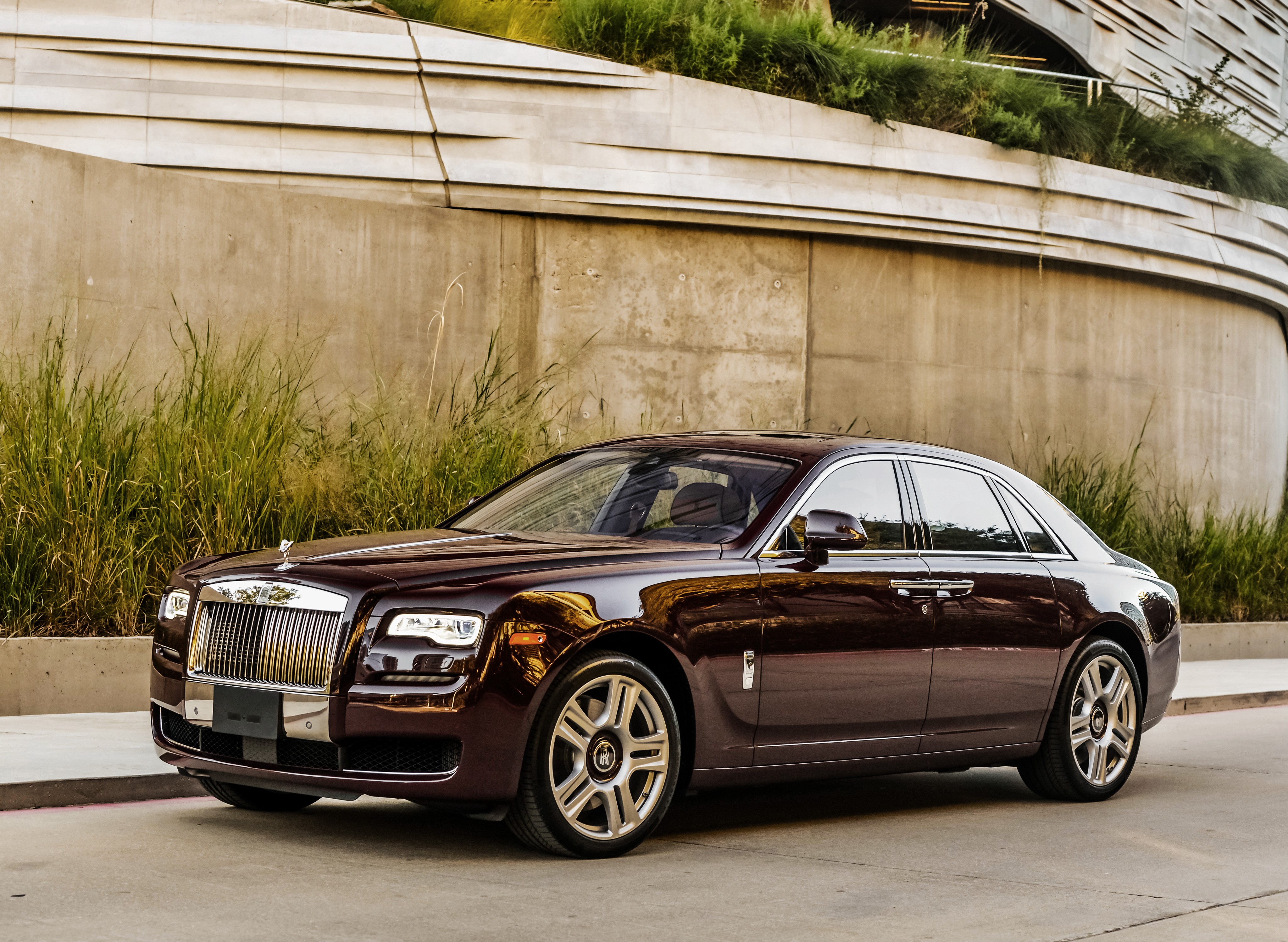 4K Rolls-Royce Ghost in Wine Metallic Color HD Wallpaper