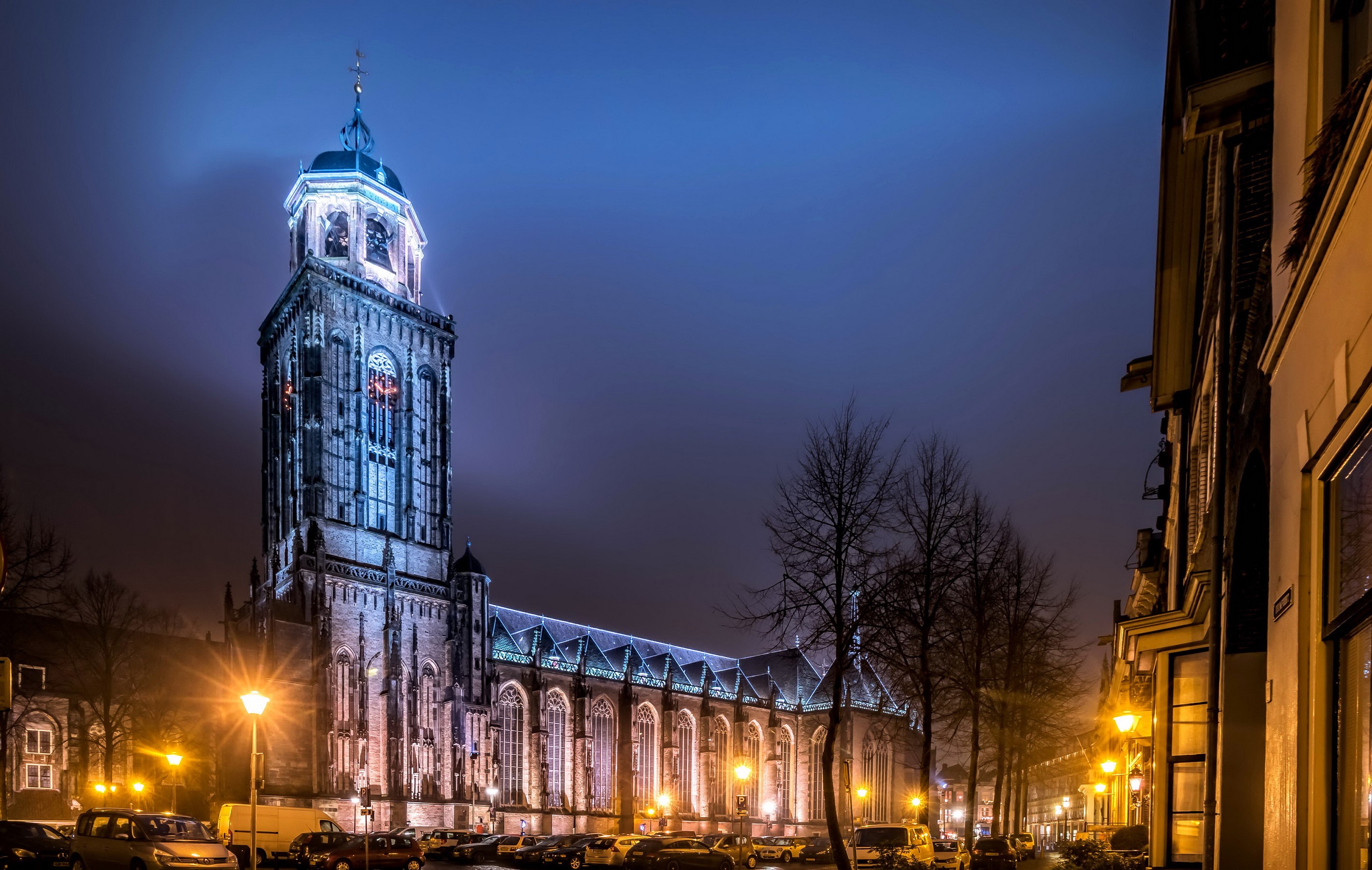 Grote Kerk in Deventer, Netherlands at Night HD Wallpaper