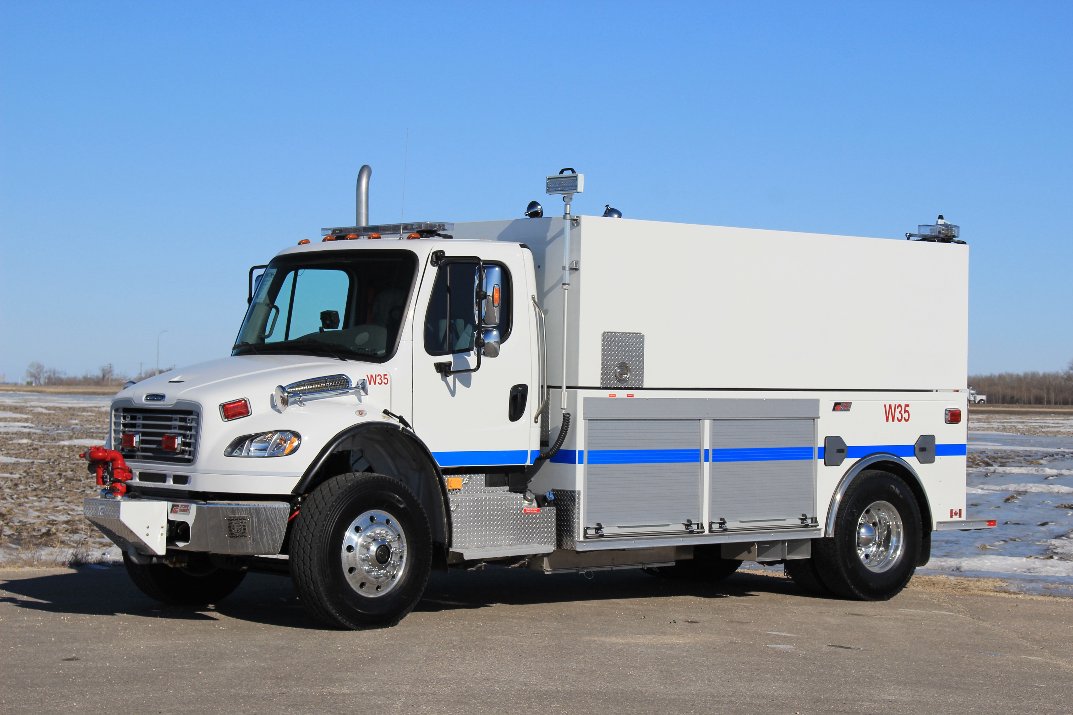 2017 Freightliner Business Class M2 Grusader Tanker Truck HD Wallpaper