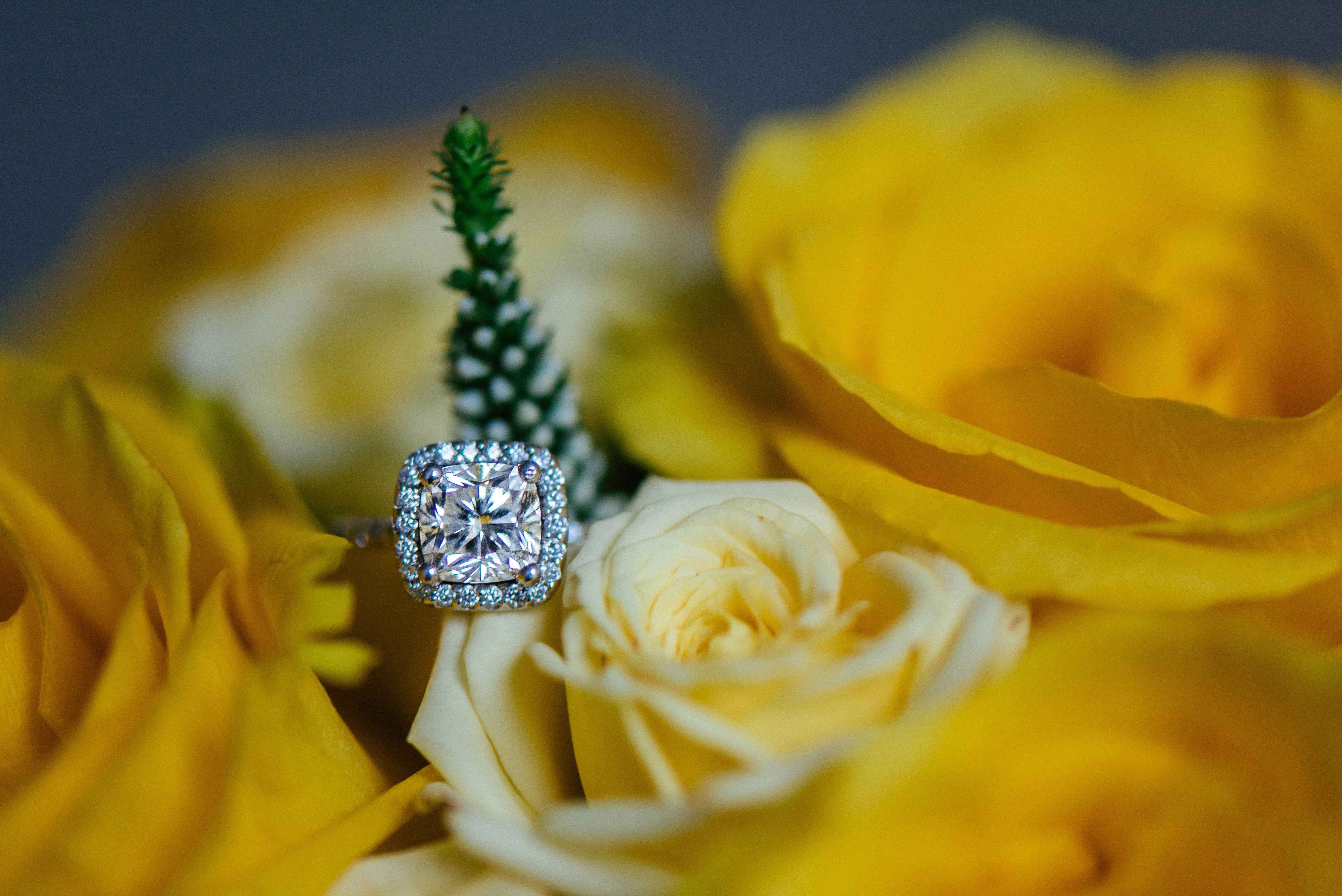 Diamond ring on yellow roses HD Wallpaper