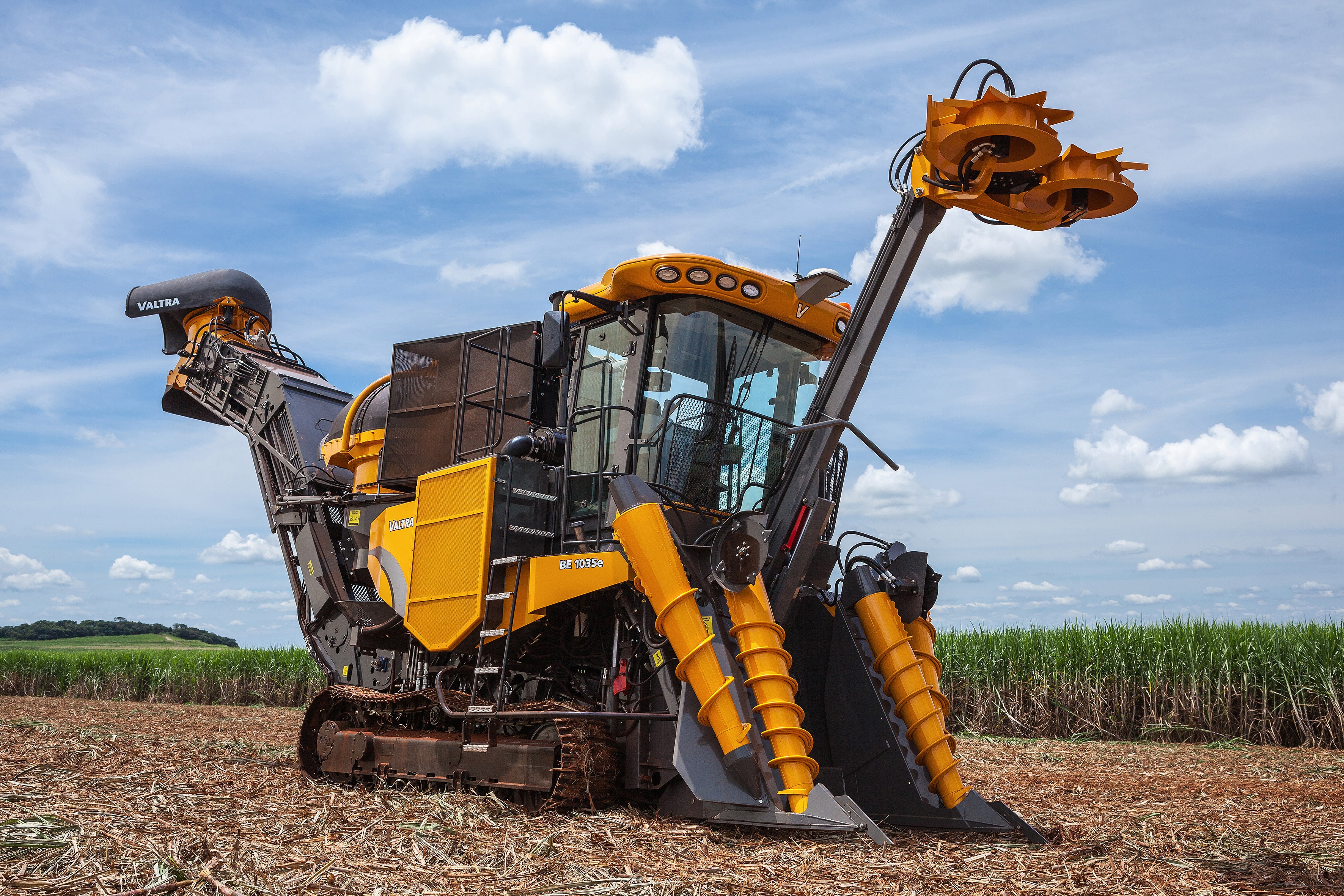 Valtra BE 1035e harvester in a field HD Wallpaper