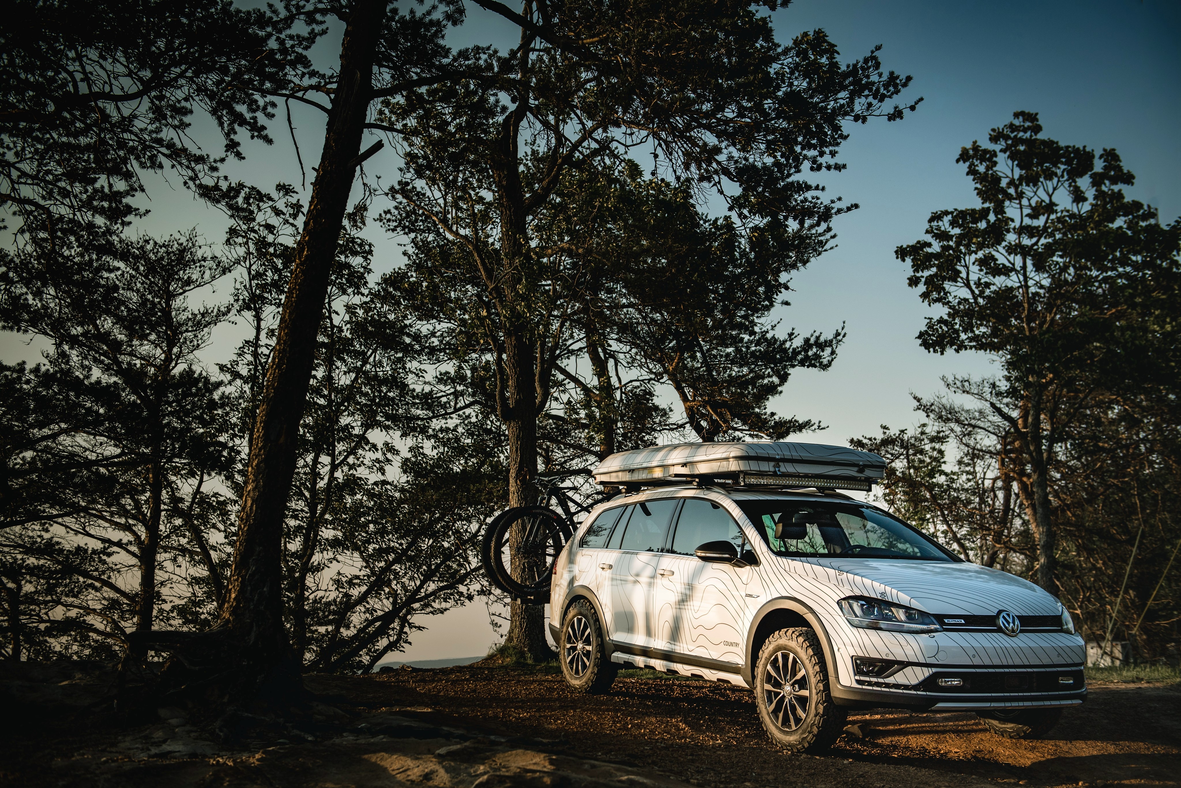 Volkswagen Golf Alltrack Country Concept with Bike HD Wallpaper