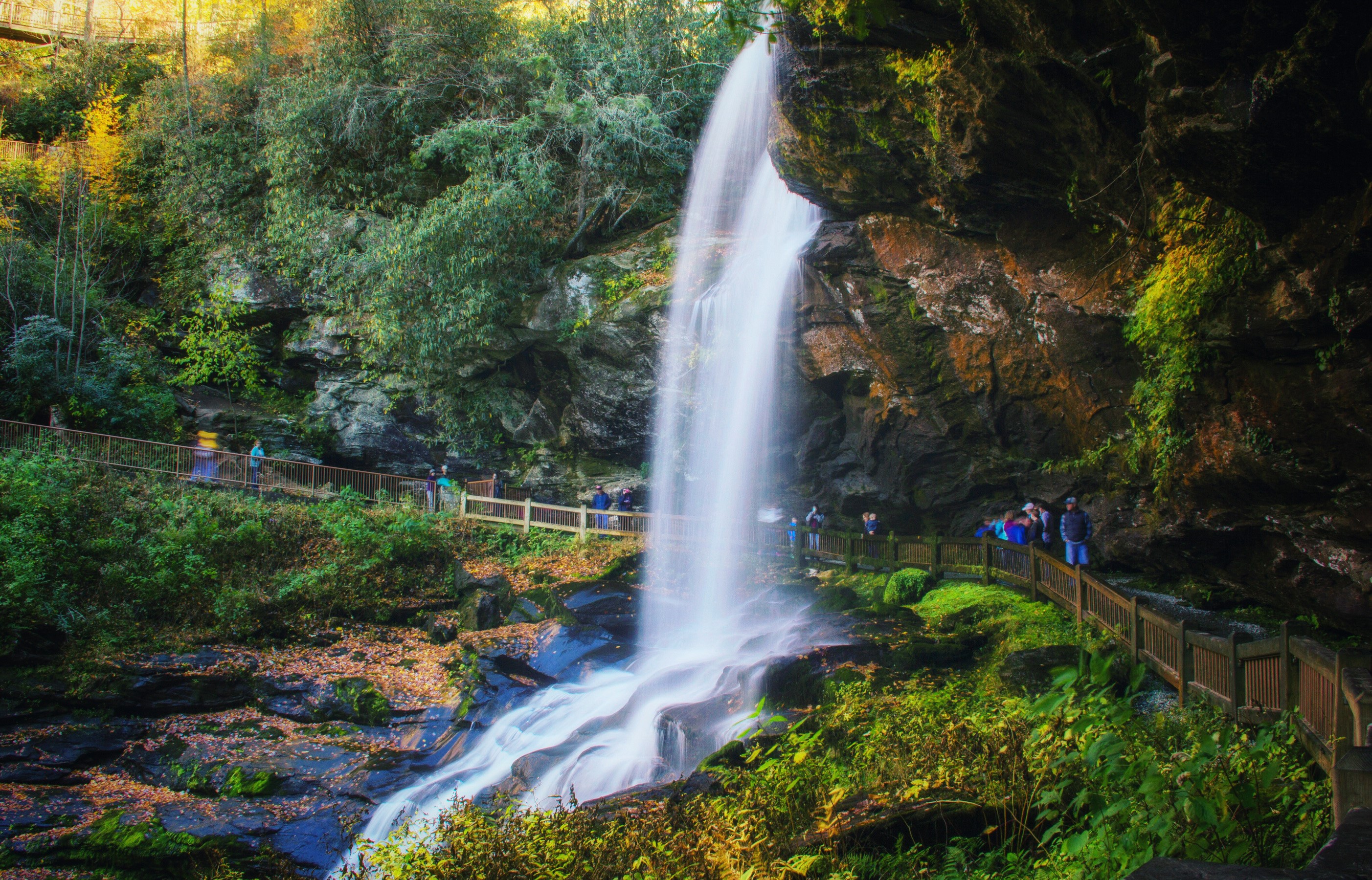 Dry Falls Waterfall in North Carolina, USA HD Wallpaper