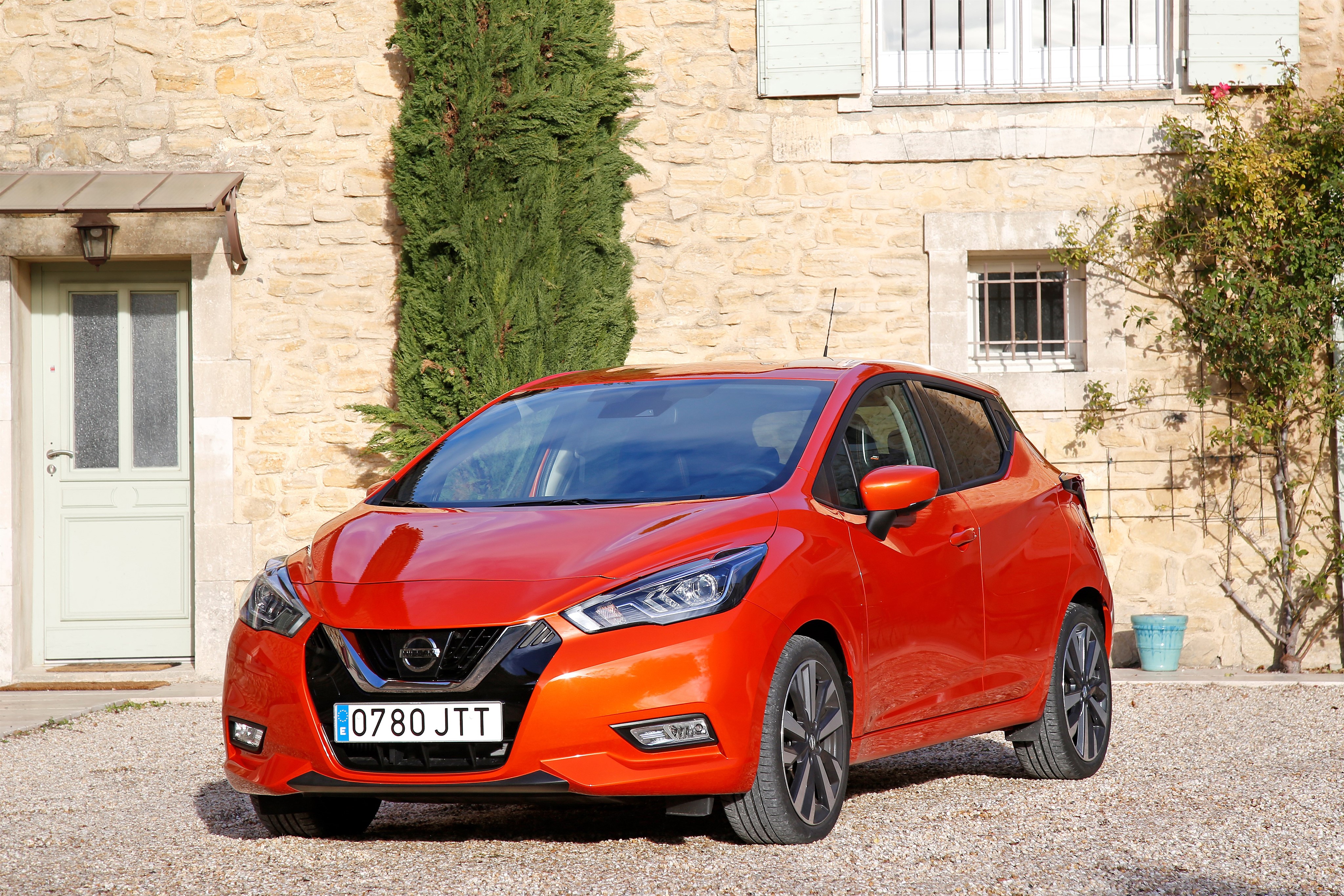 4K 2017 Nissan Micra Metallic Red HD Wallpaper