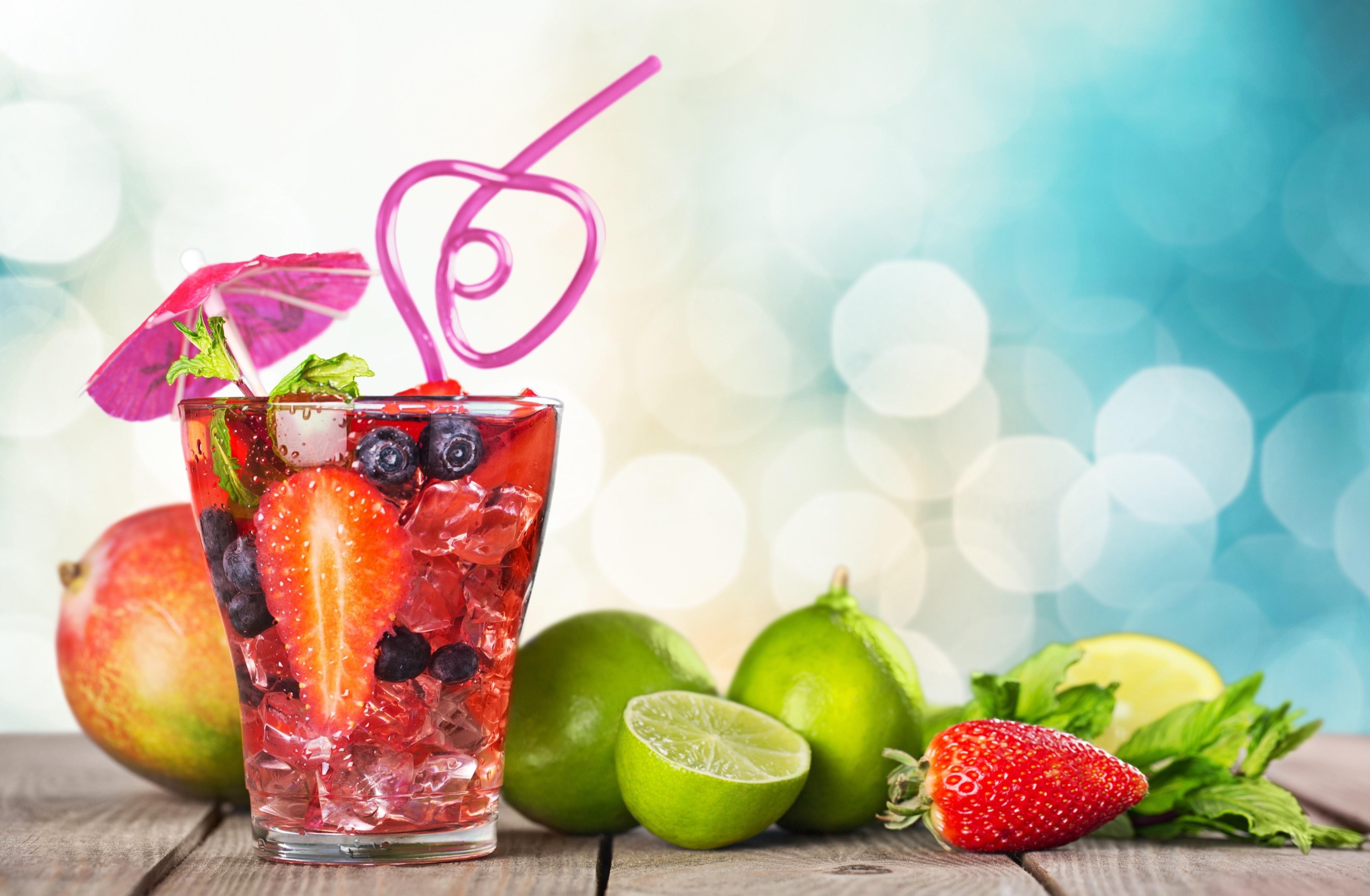 4K Cocktail with Fruits and Limes HD Wallpaper