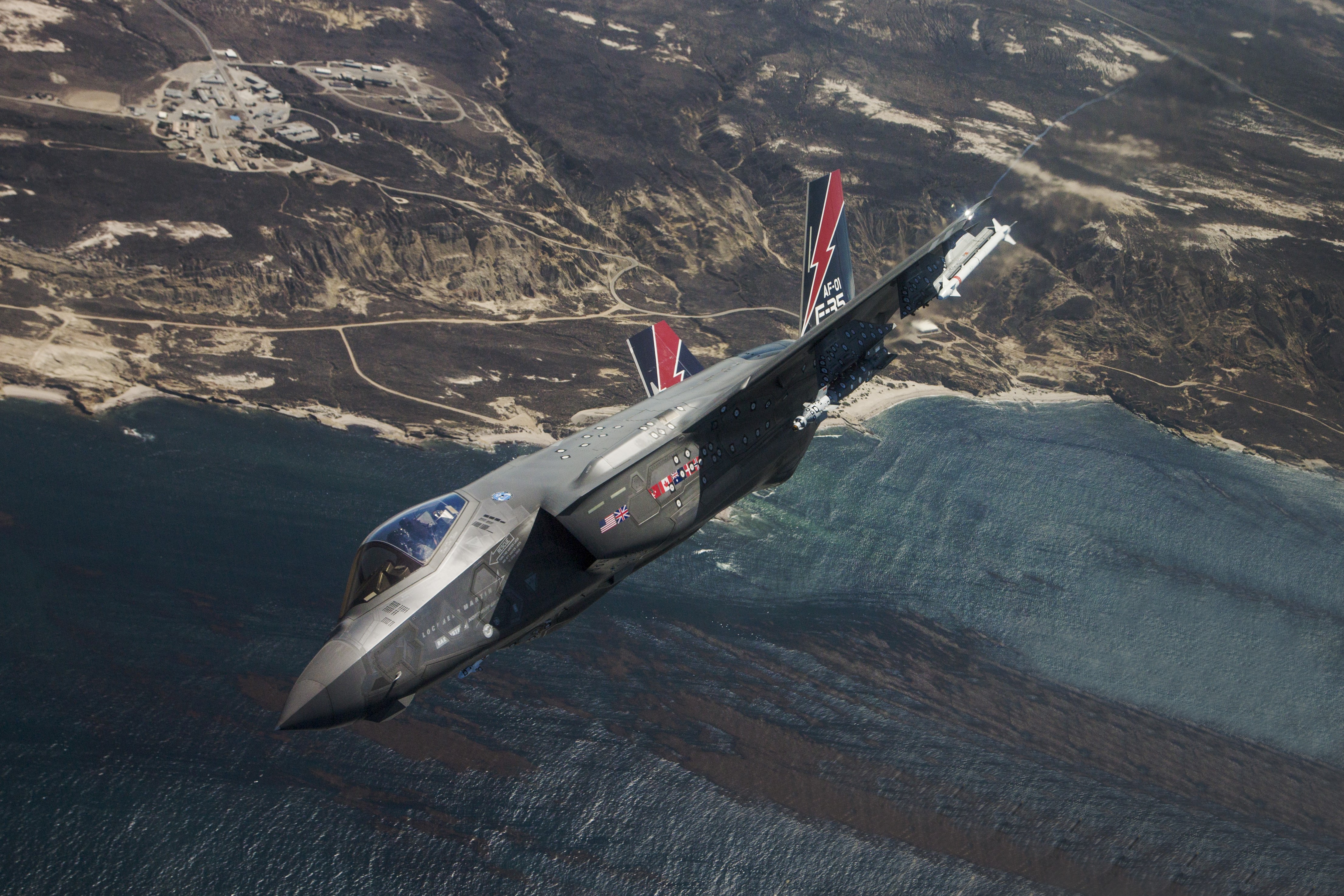 4K F-35 Lightning II Fighter Jet in Flight HD Wallpaper