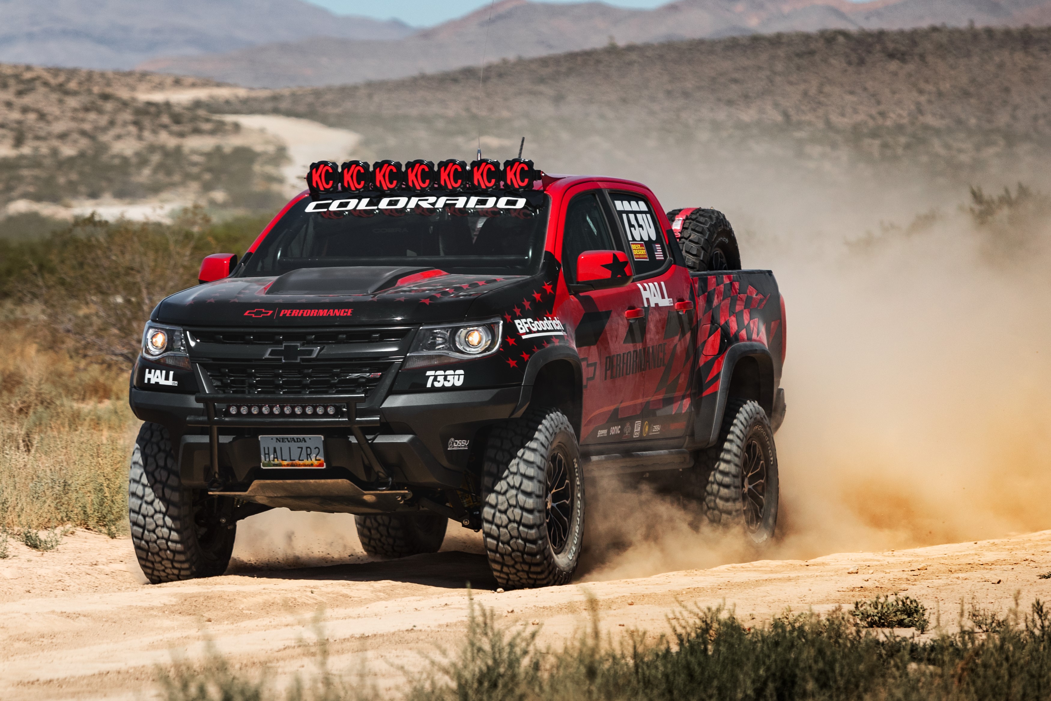 Hall Racing Chevrolet Colorado ZR2 Off-Road Truck HD Wallpaper