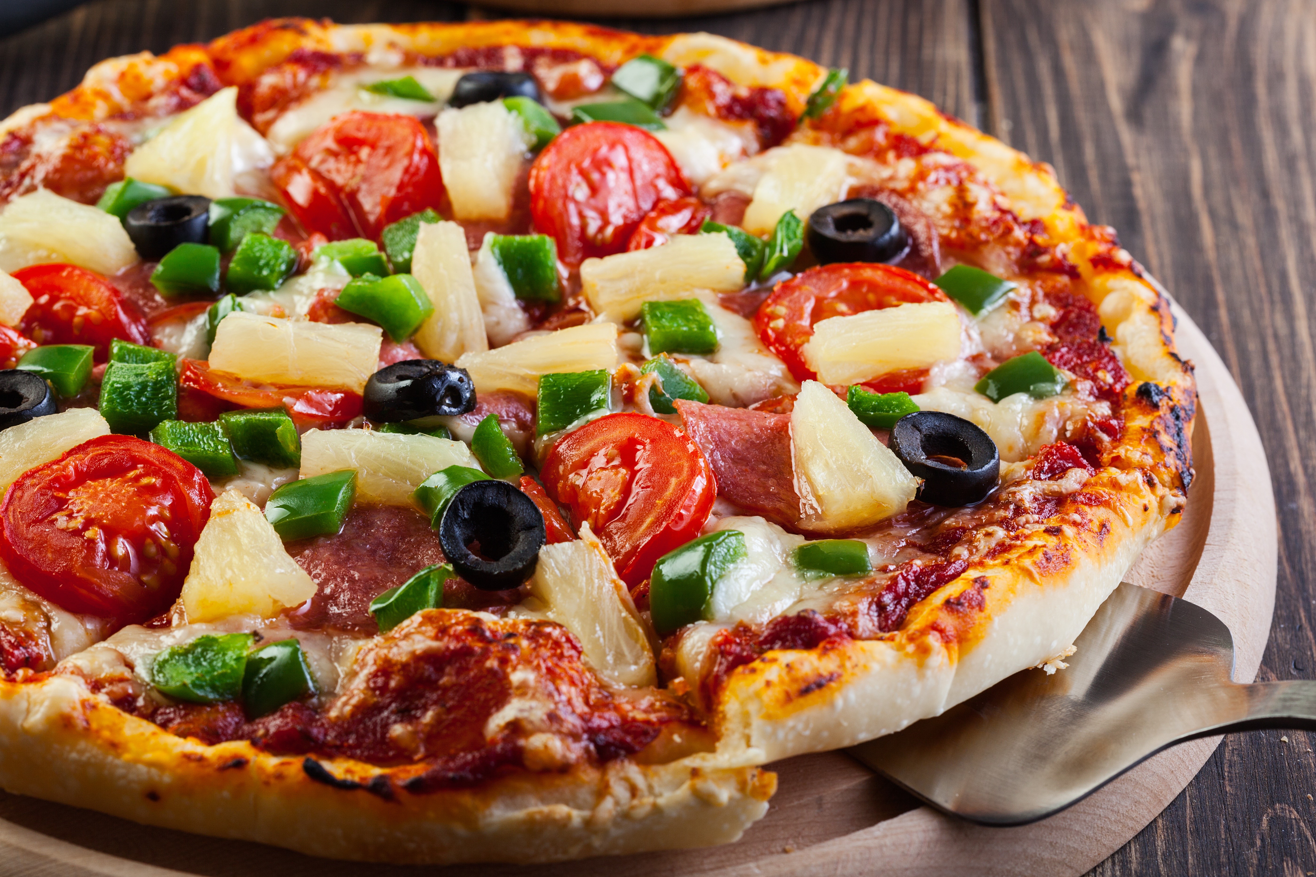 Pizza with Pineapples, Olives, and Tomatoes HD Wallpaper