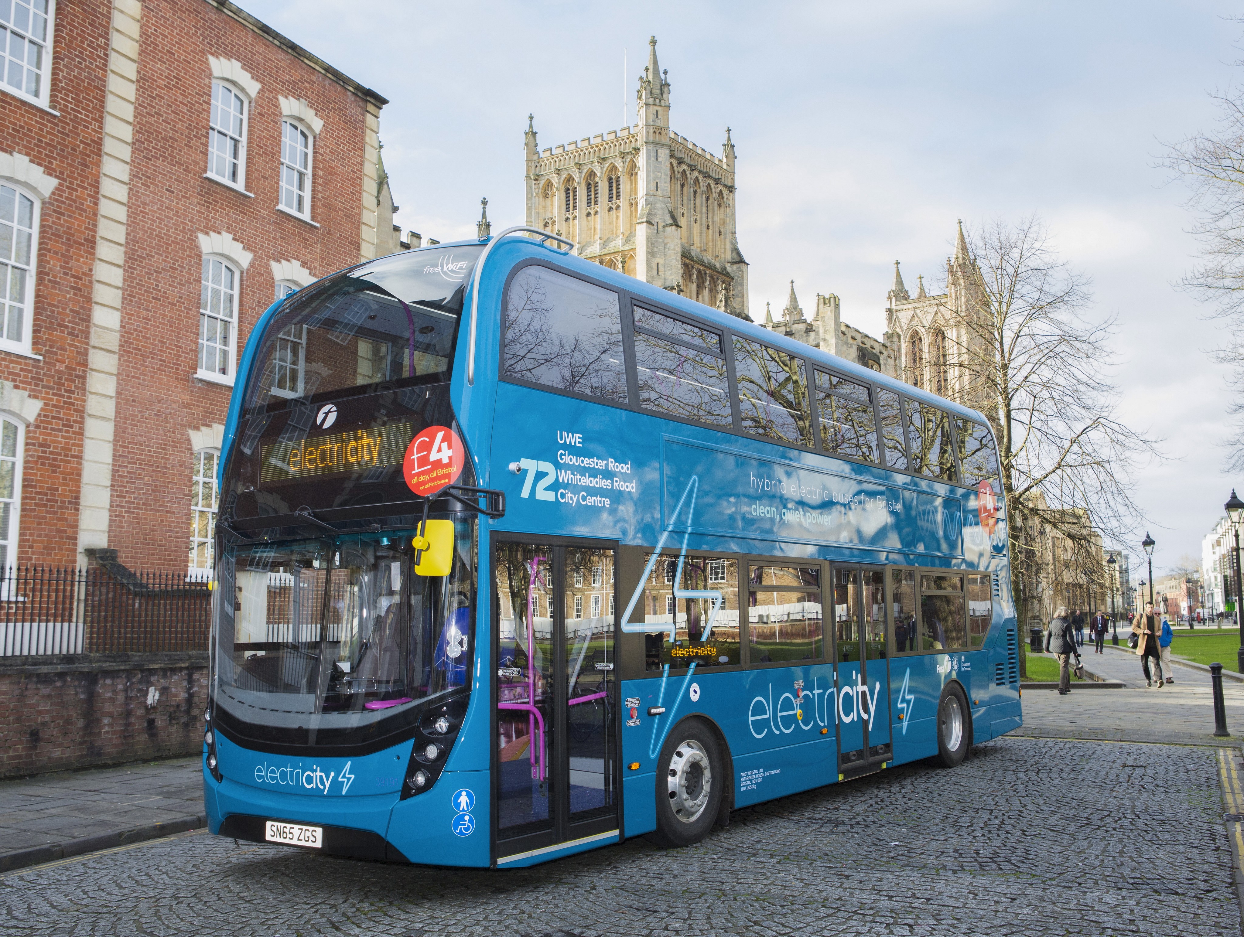 Alexander Dennis Enviro400VE electric bus HD Wallpaper