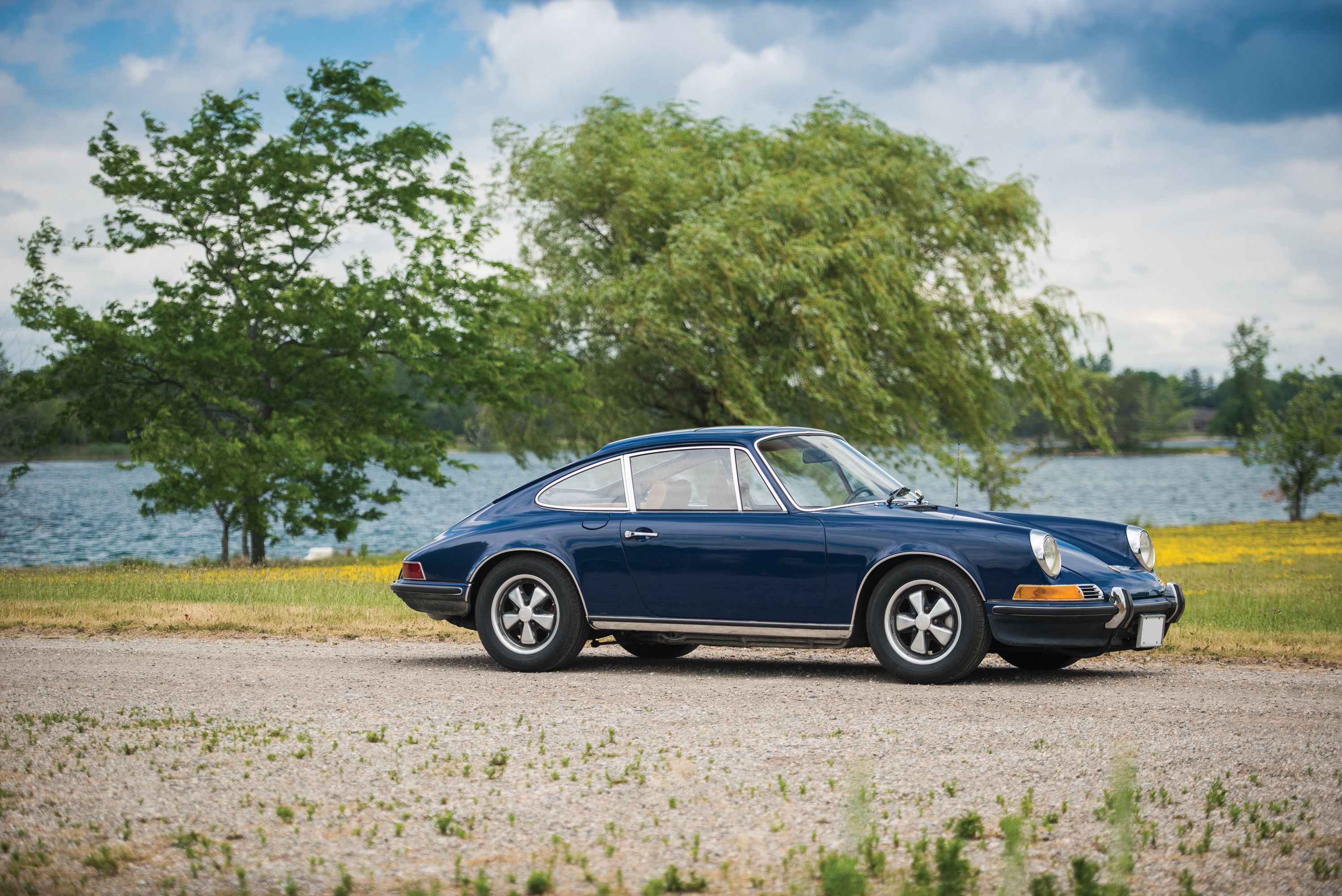 Blue 1972-73 Porsche 911 S 2.4 Coupe HD Wallpaper