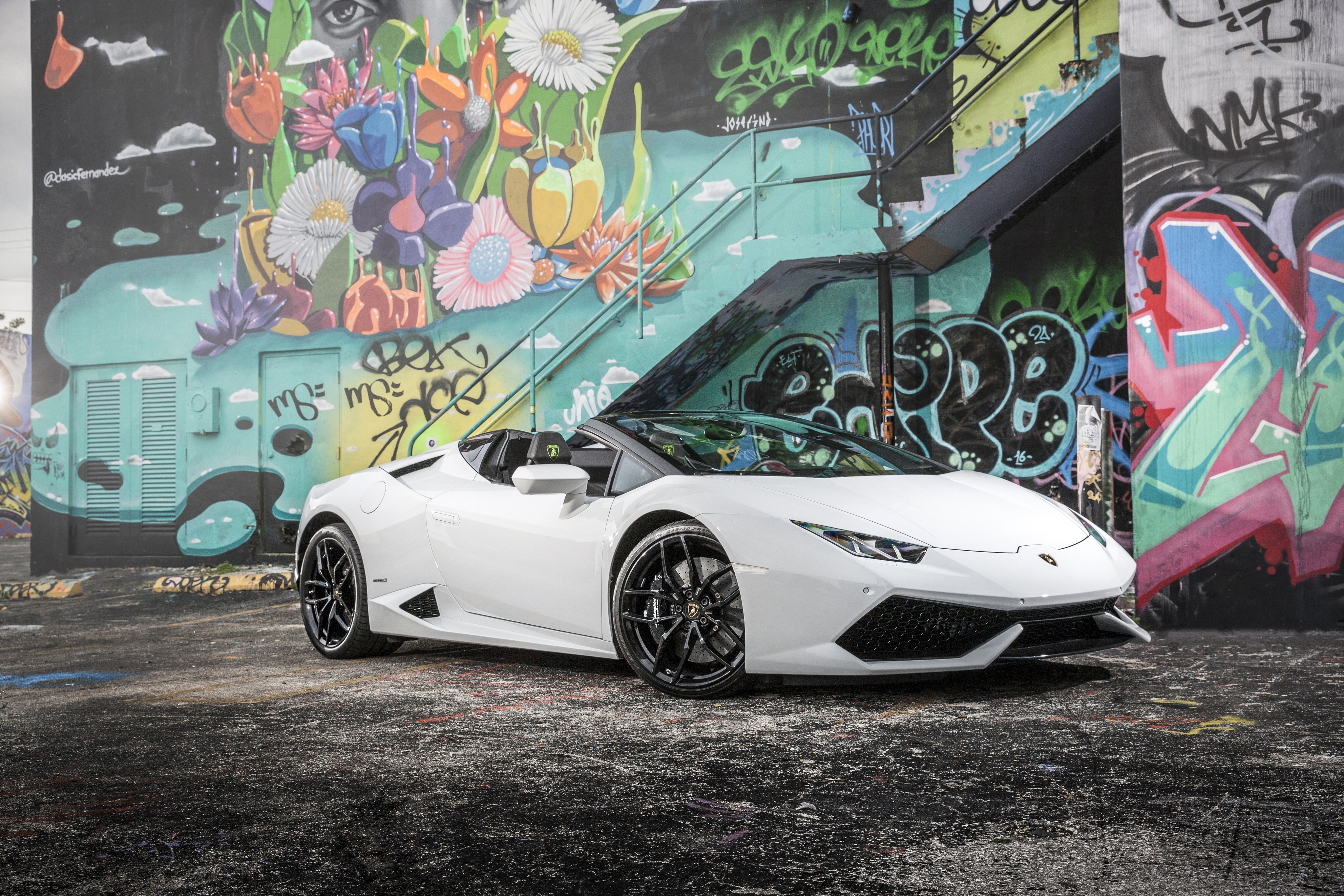 White Lamborghini Huracan Spyder 4K HD Wallpaper