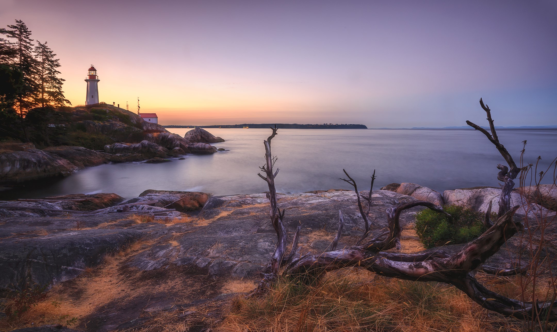 Point Atkinson Lighthouse at sunset, Vancouver, Canada HD Wallpaper