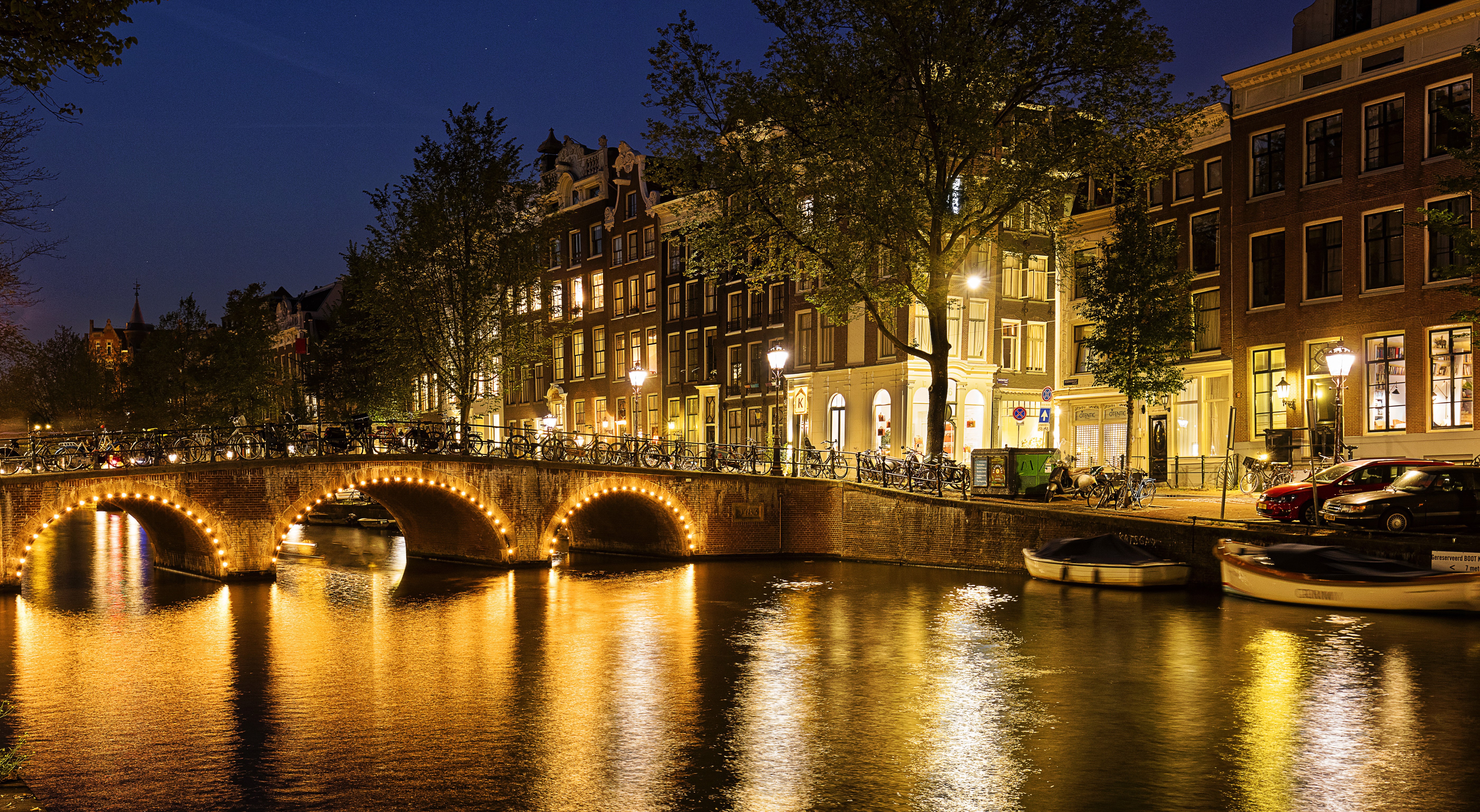 Amsterdam Canal Bridge at Night with Houses and Boats HD Wallpaper