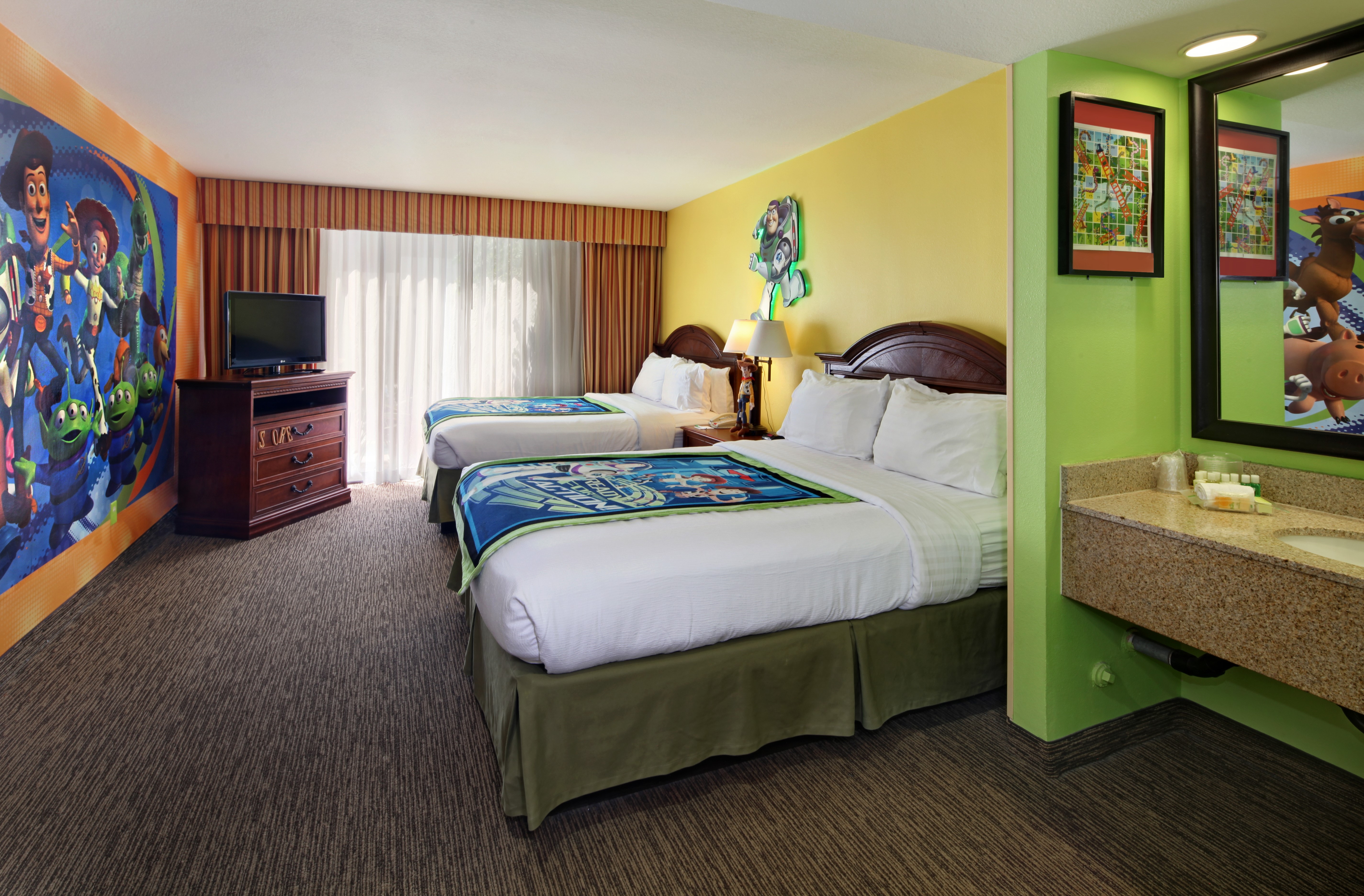 Toy Story Themed Hotel Room with Two Beds HD Wallpaper