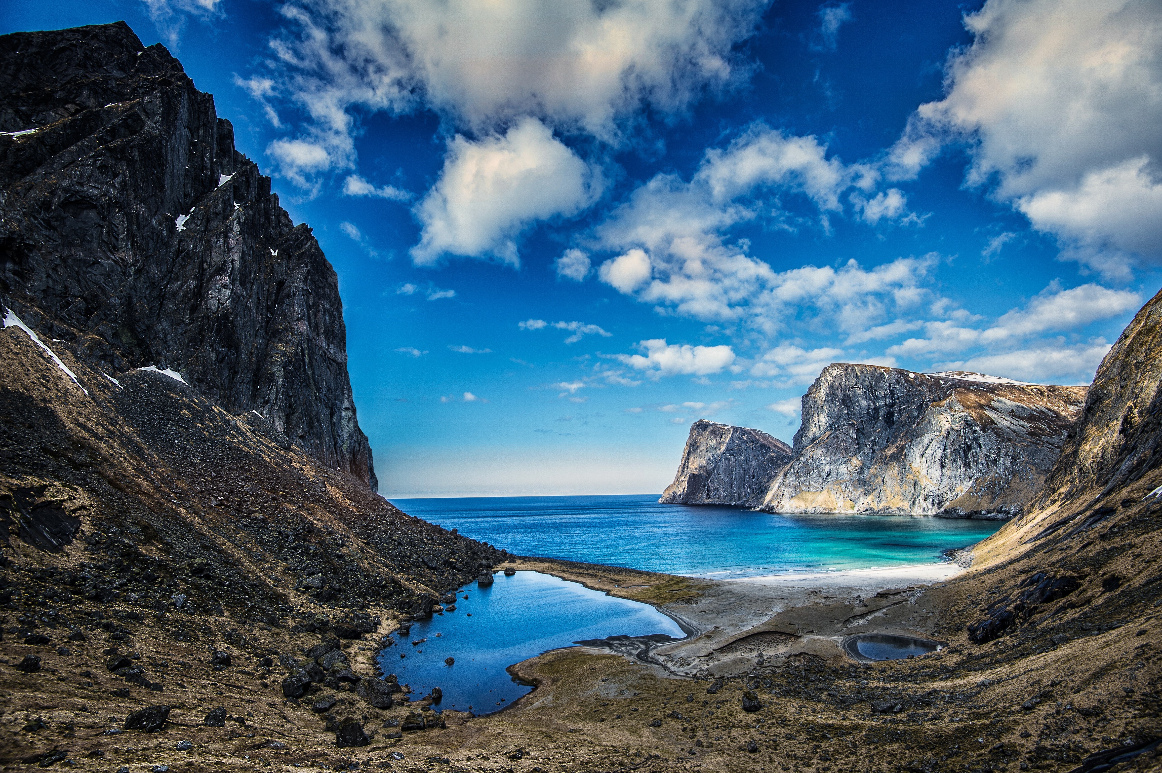 4K Vestervika Mountains Coast Norway Lofoten HD Wallpaper