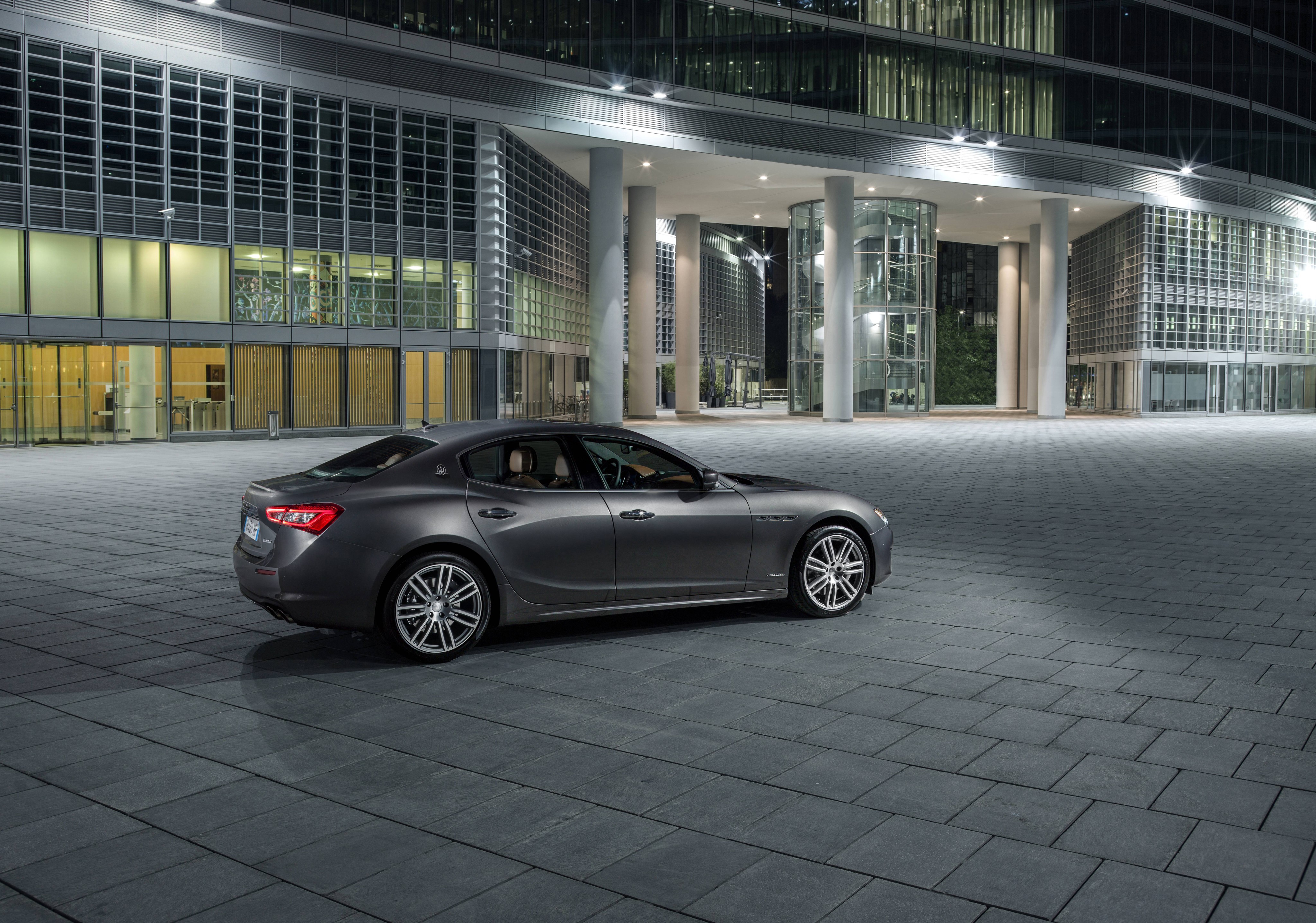 4K 2017 Maserati Ghibli S GranLusso HD Wallpaper