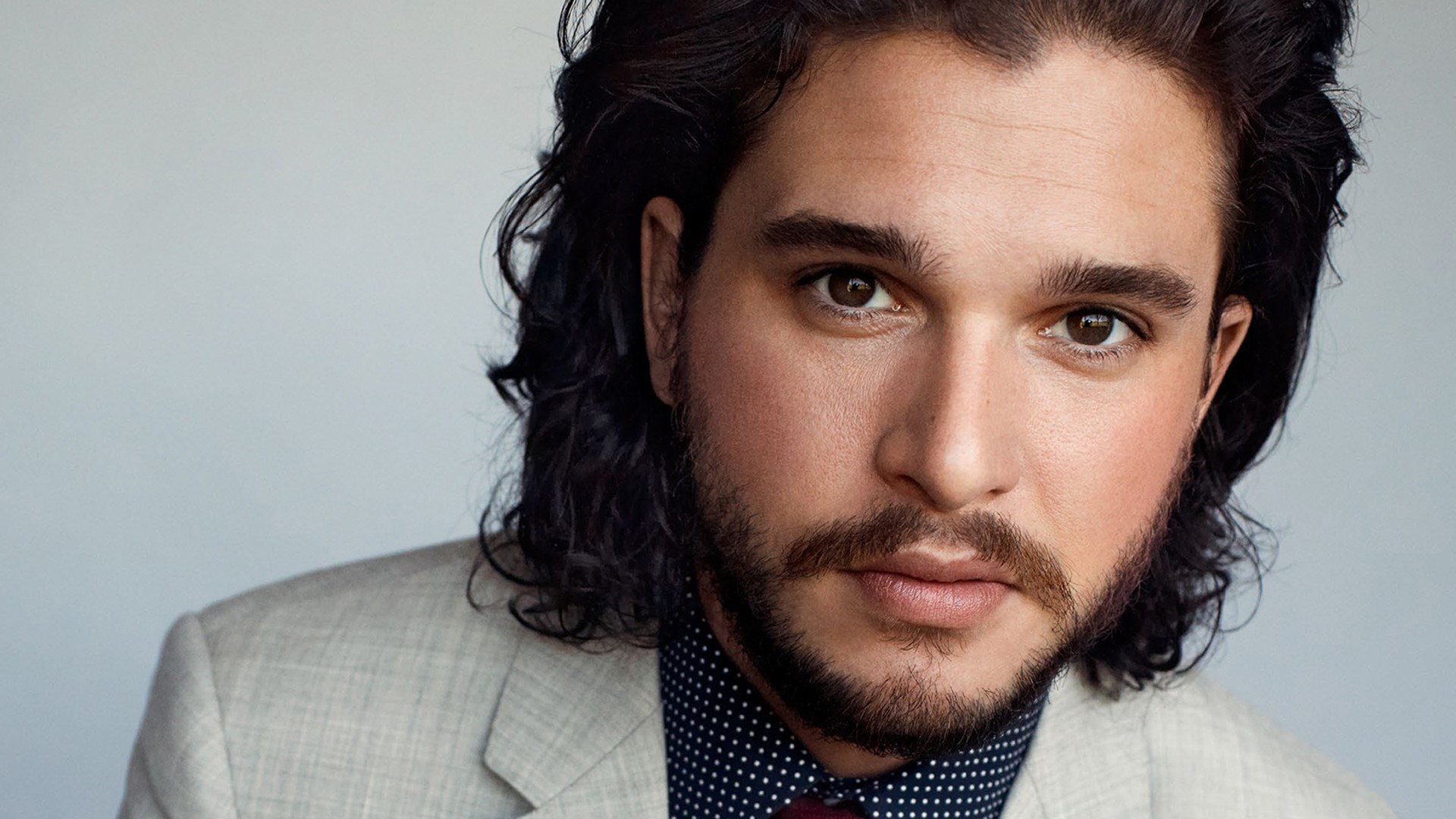 Kit Harington wearing a suit HD Wallpaper