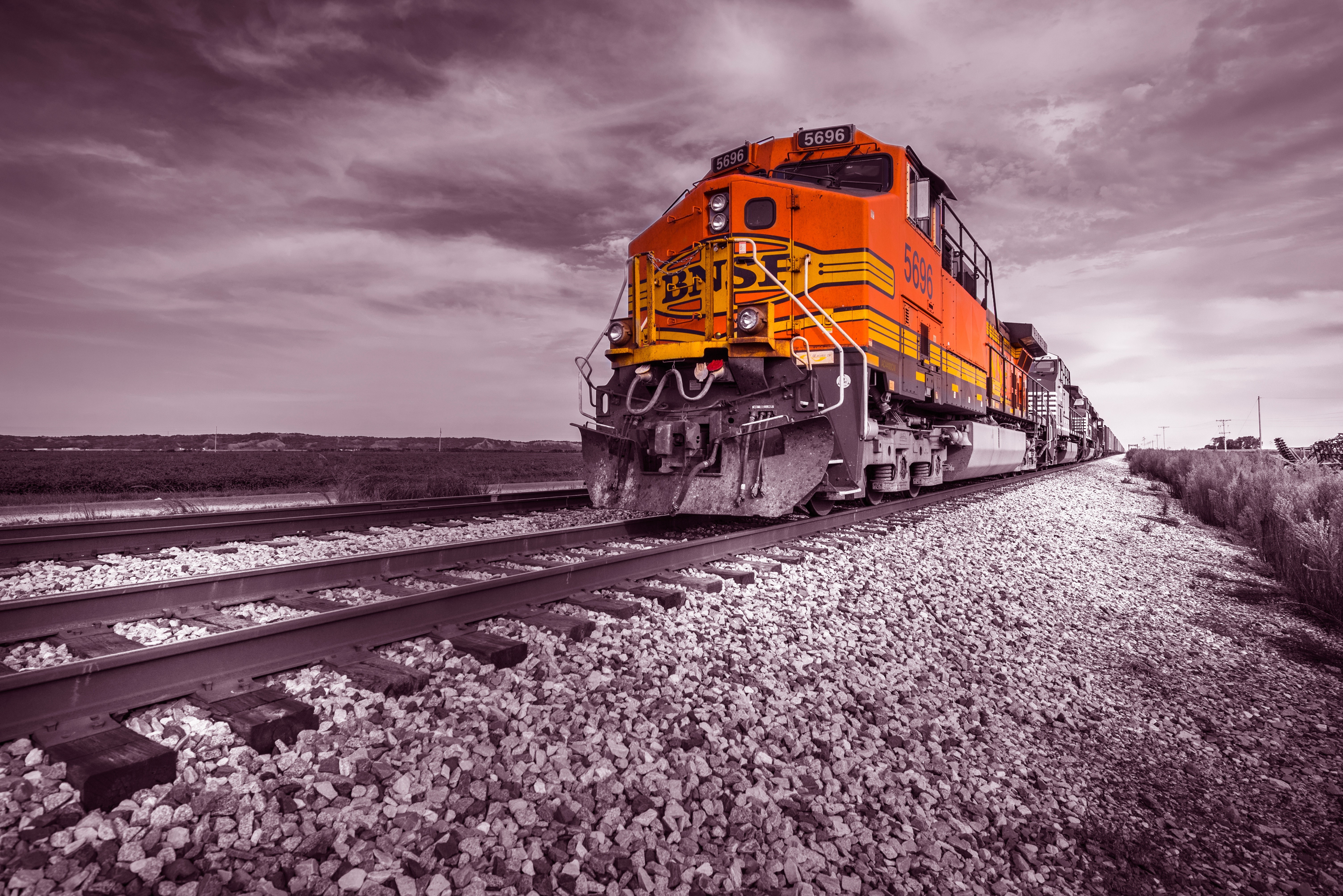 BNSF Locomotive 5696 on Railroad Tracks HD Wallpaper