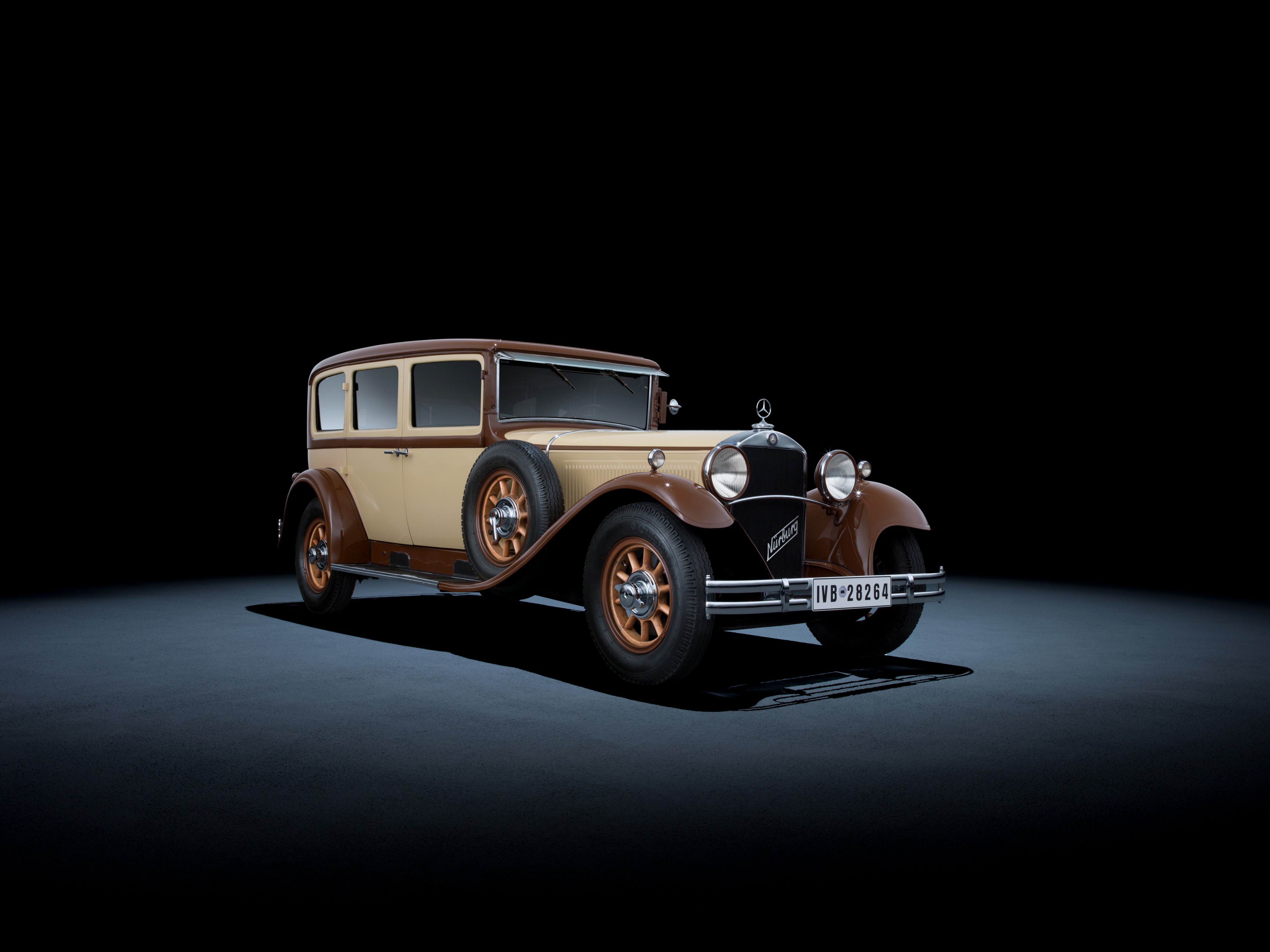 4K Mercedes-Benz Retro Car HD Wallpaper
