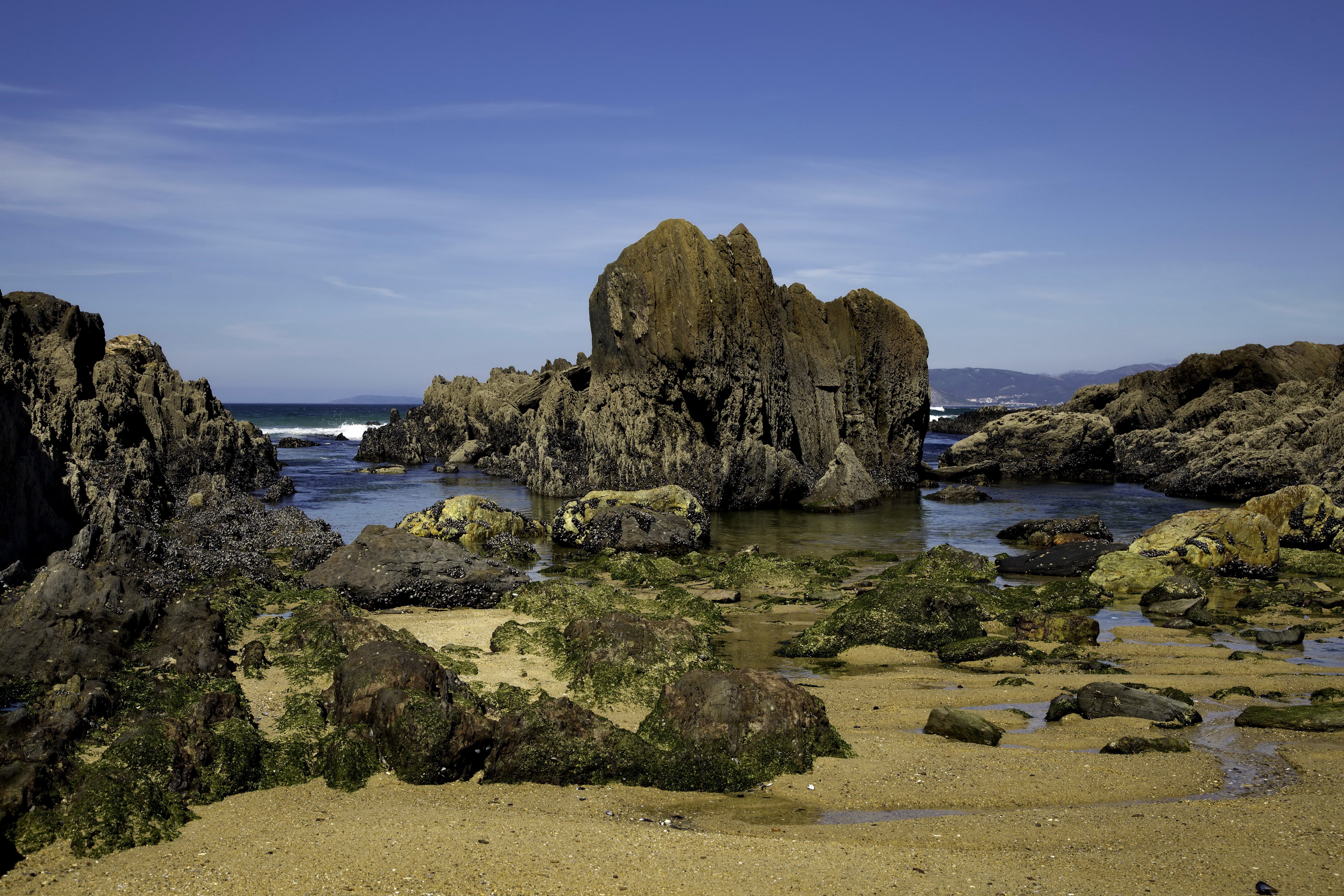 4K Ribeira Galicia Spain Coast Stones Moss Crag HD Wallpaper