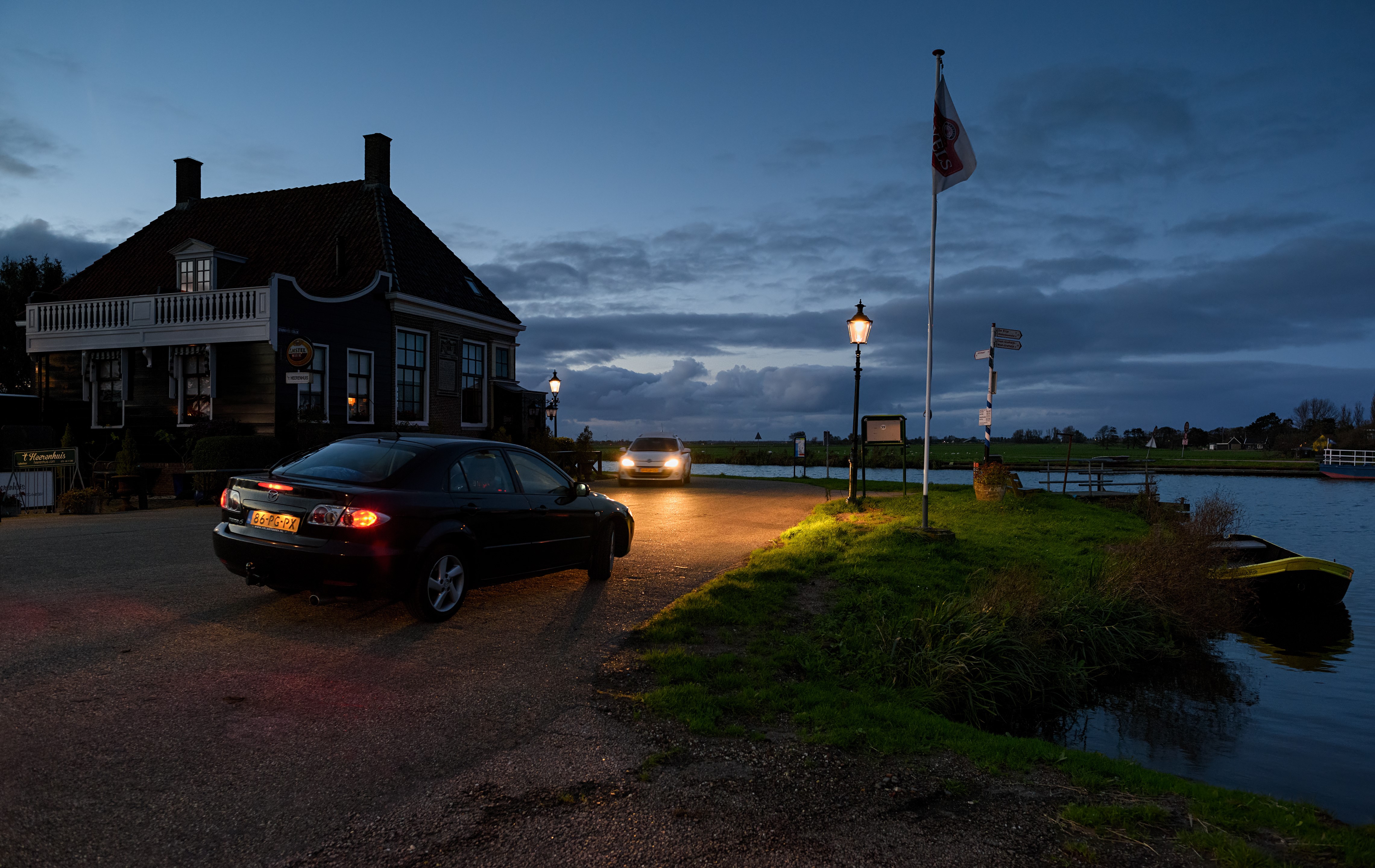 4K Spijkerboor Netherlands Night Scene HD Wallpaper