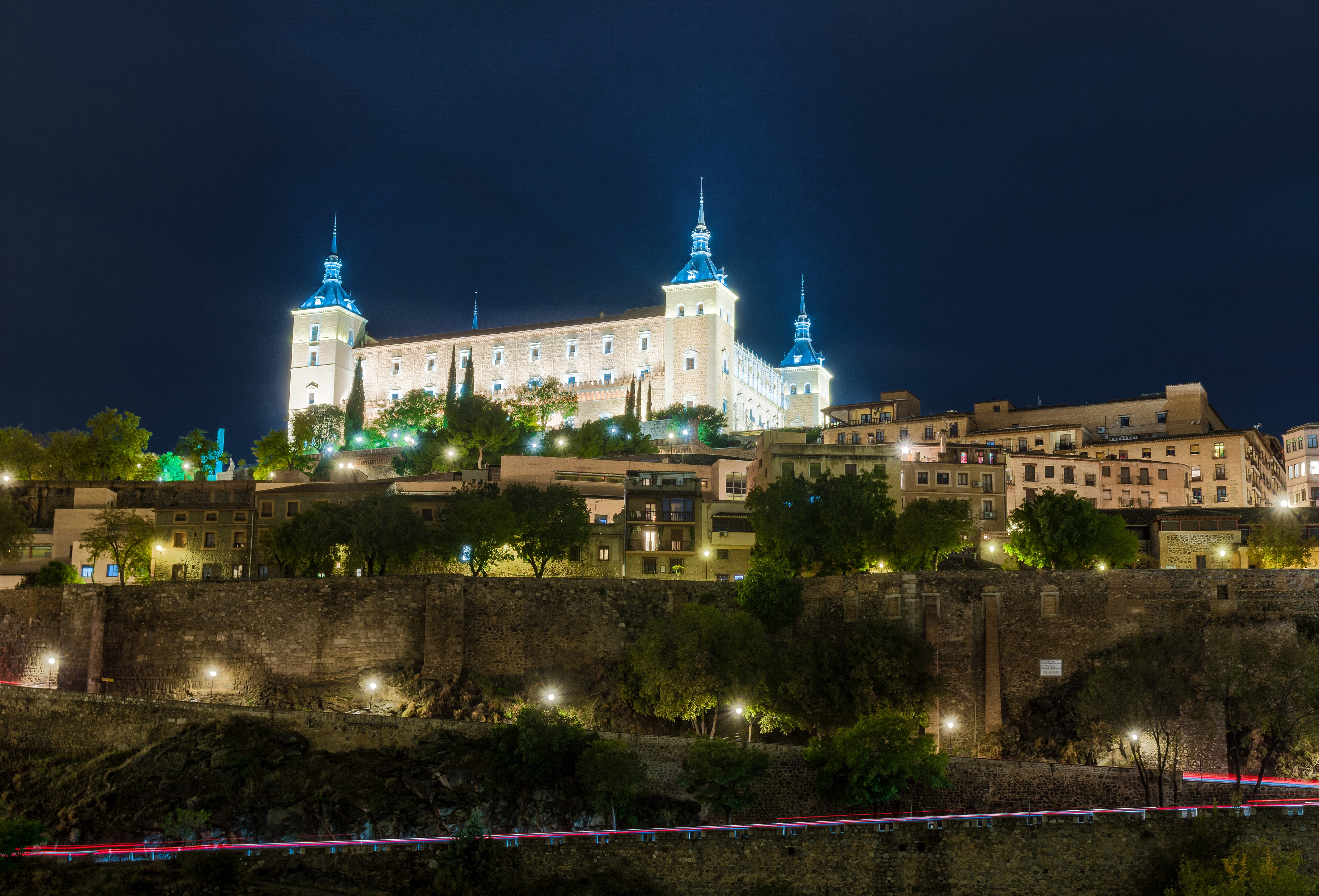 Toledo cityscape at night with illuminated palace HD Wallpaper