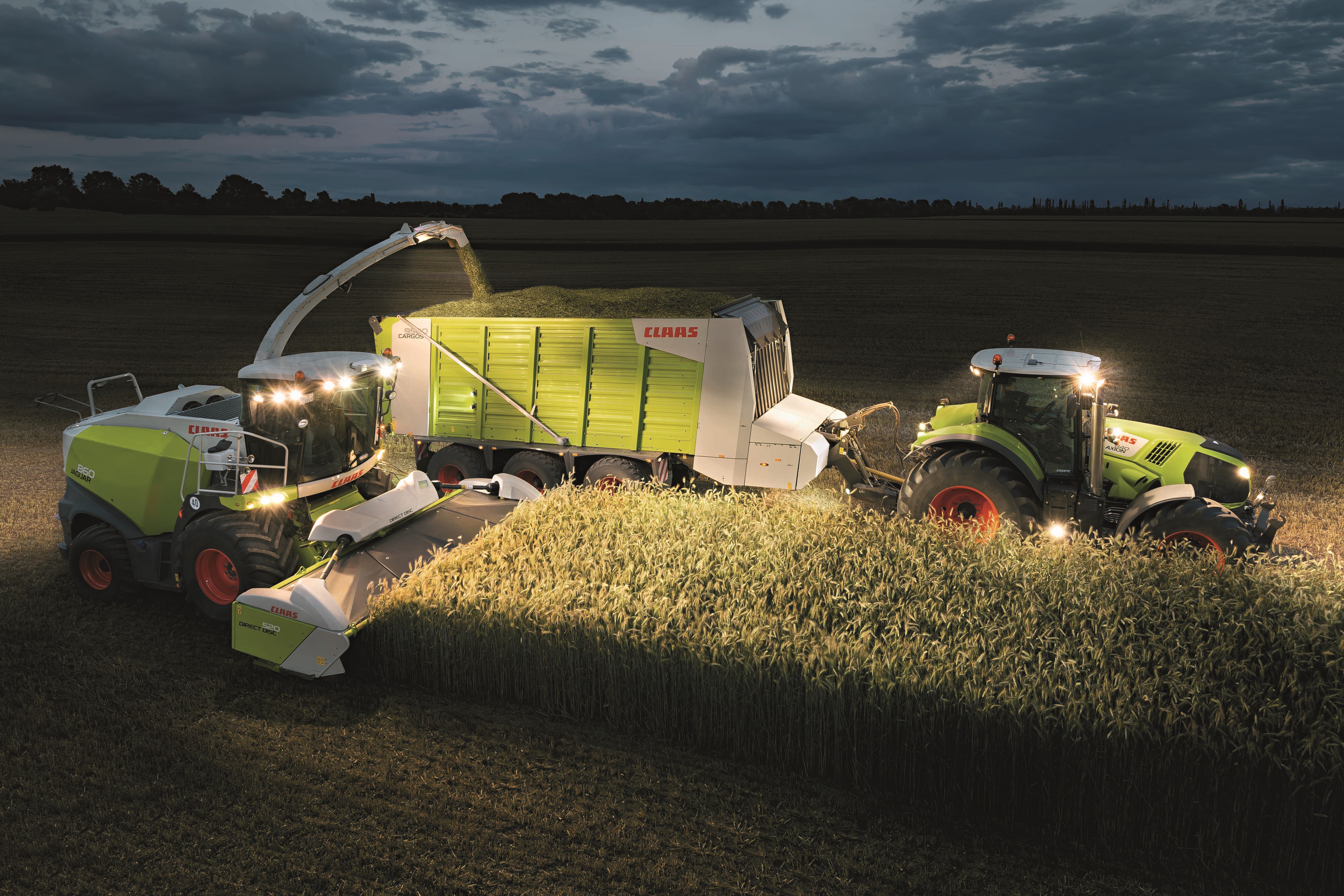 4K Claas Jaguar 860 and Axion 840 harvesting at night HD Wallpaper