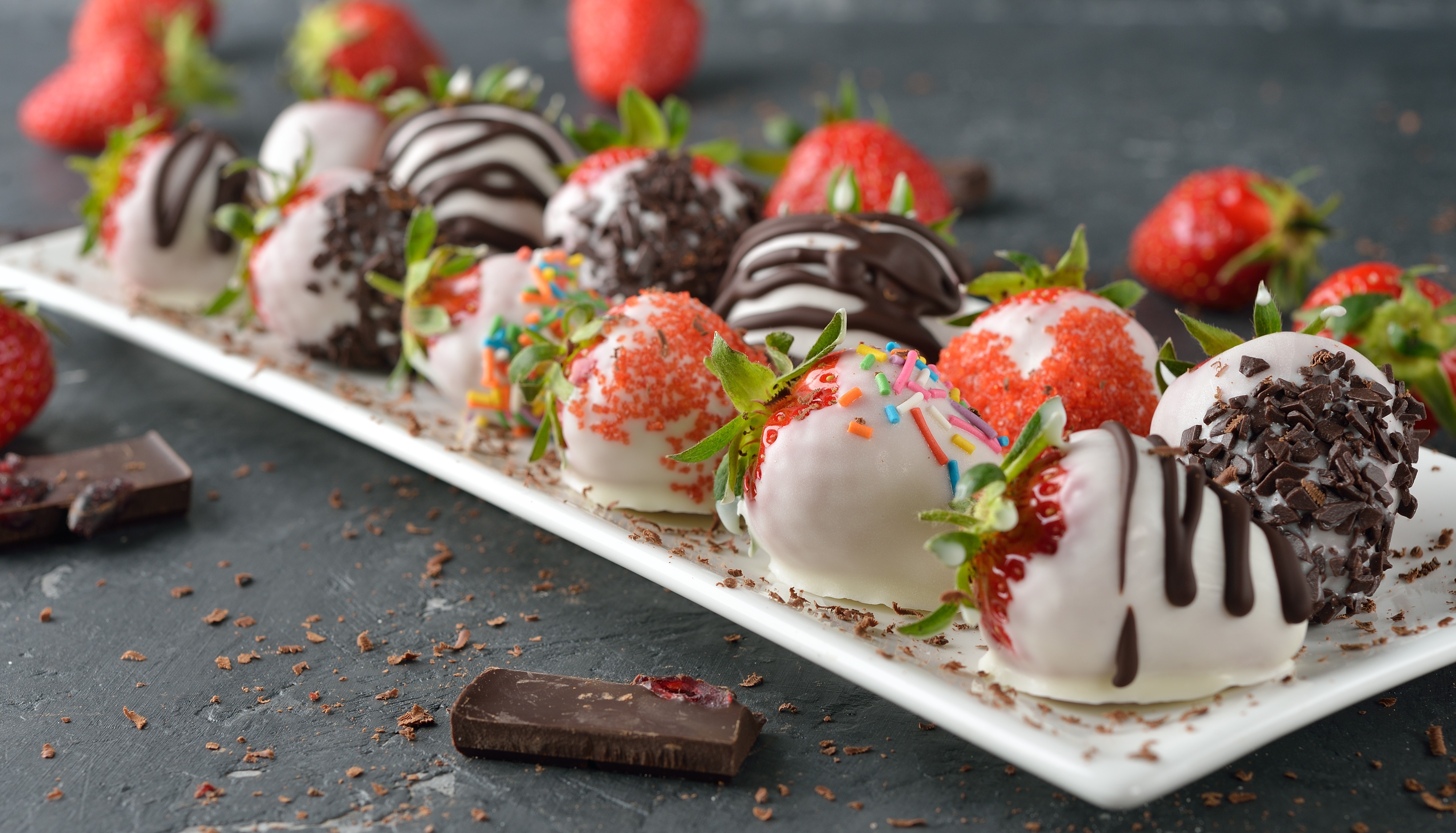 Chocolate Covered Strawberries HD Wallpaper
