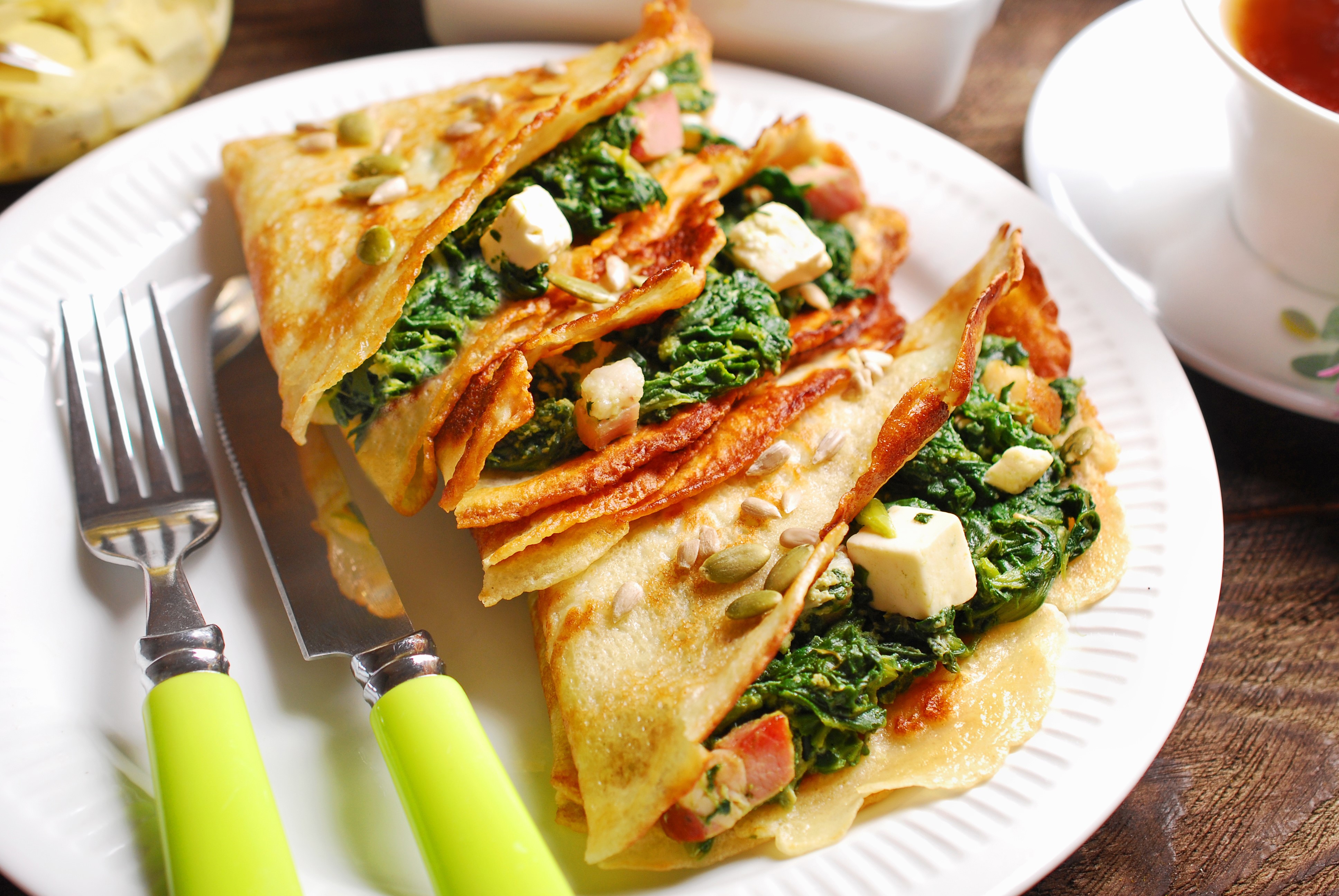 Spinach and Feta Crepes with Seeds and Tea HD Wallpaper