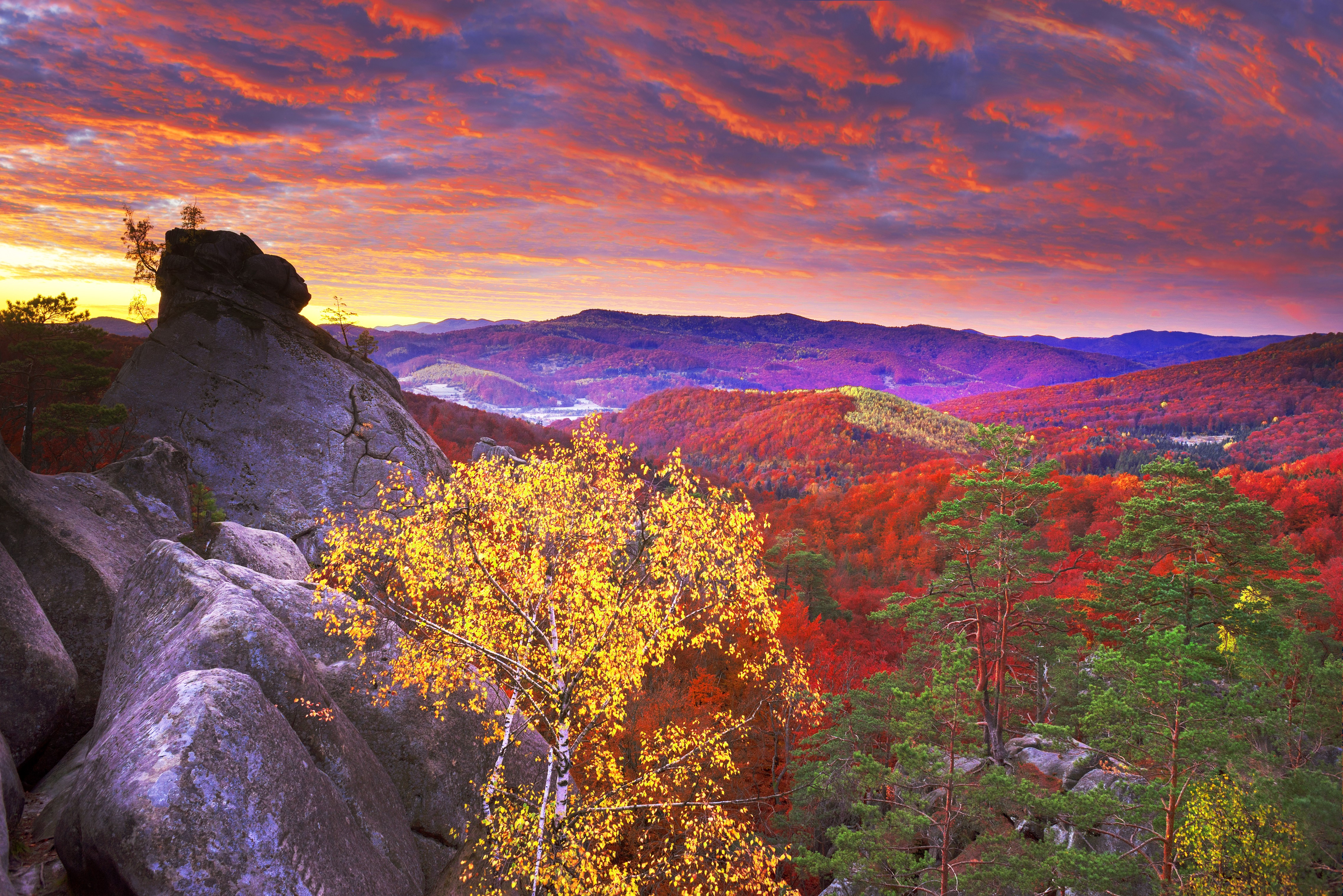 4K Autumn Sunset over Carpathian Mountains in Ukraine HD Wallpaper