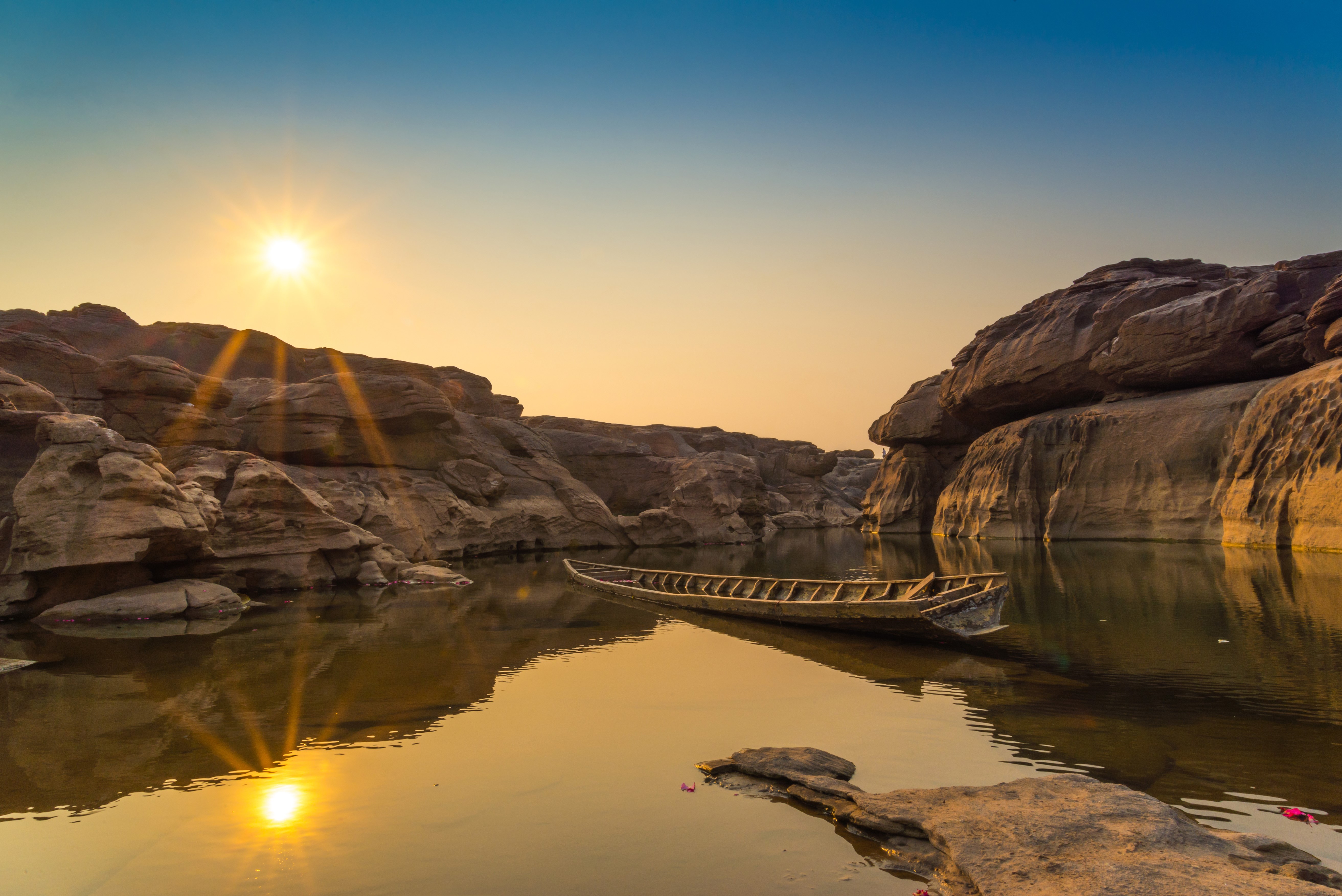 Sampanbok Natural Stone Park, Thailand Sunrise with Boat HD Wallpaper