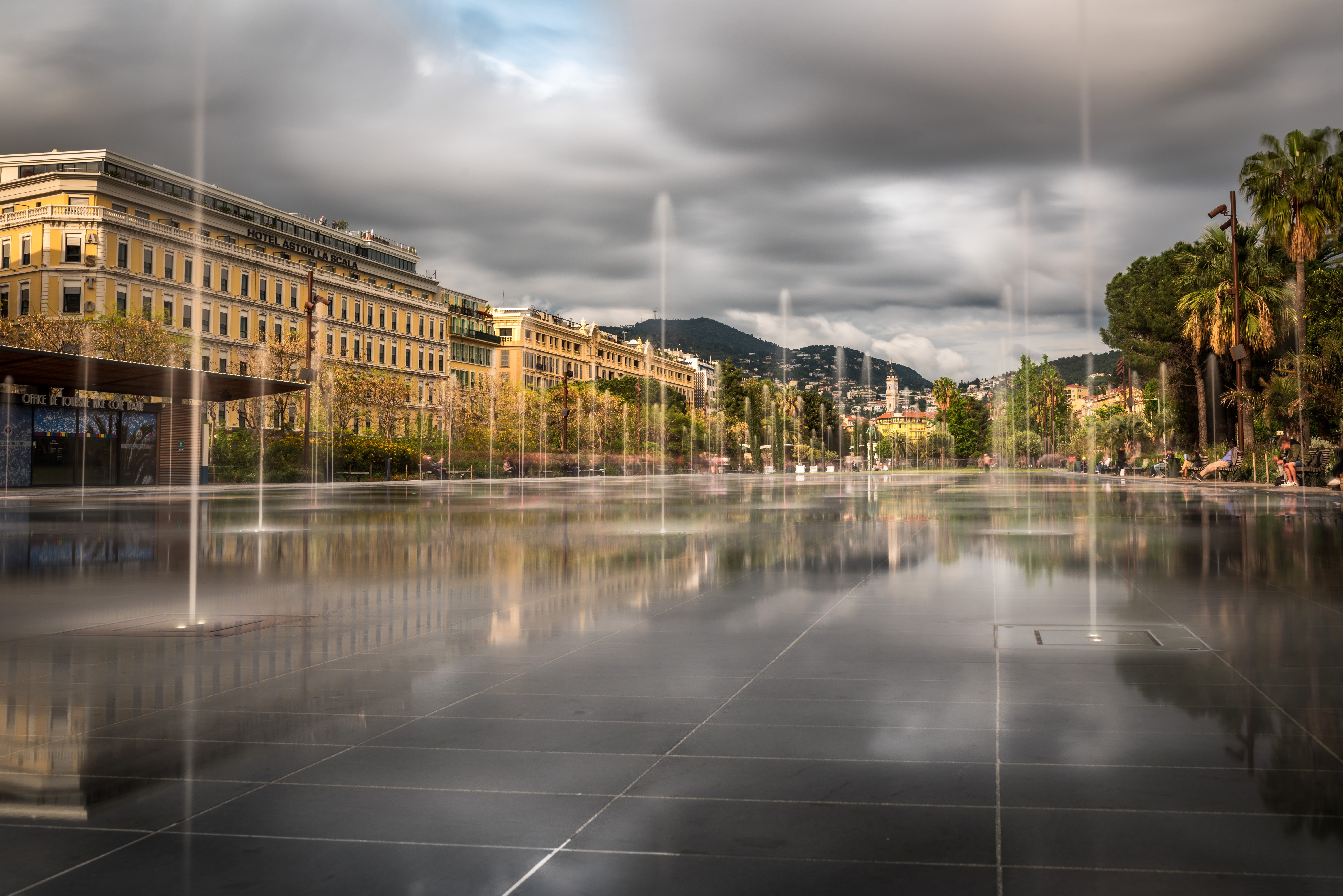 Fountains in Nice, France HD Wallpaper