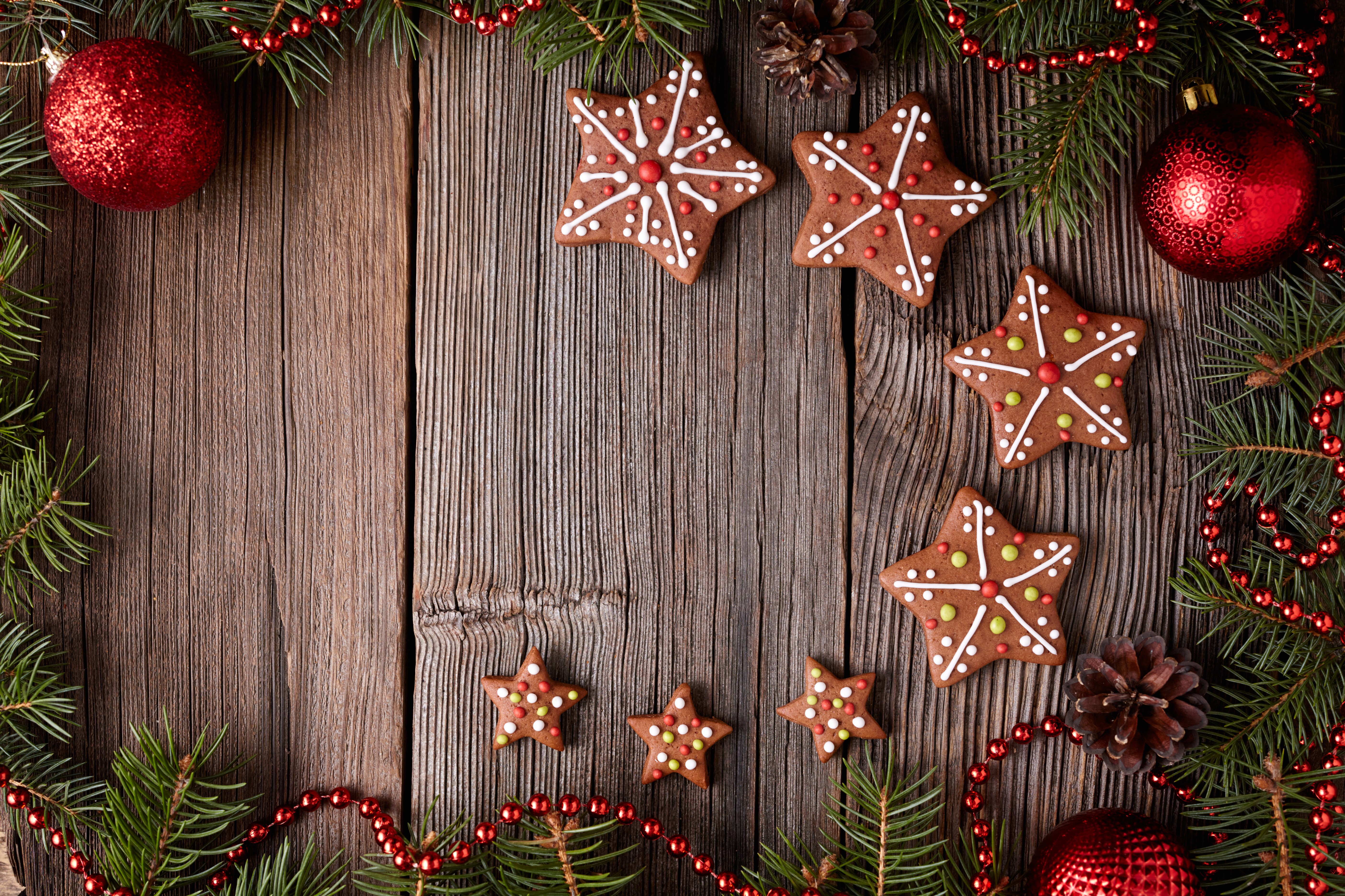 Christmas cookies and ornaments on wood HD Wallpaper