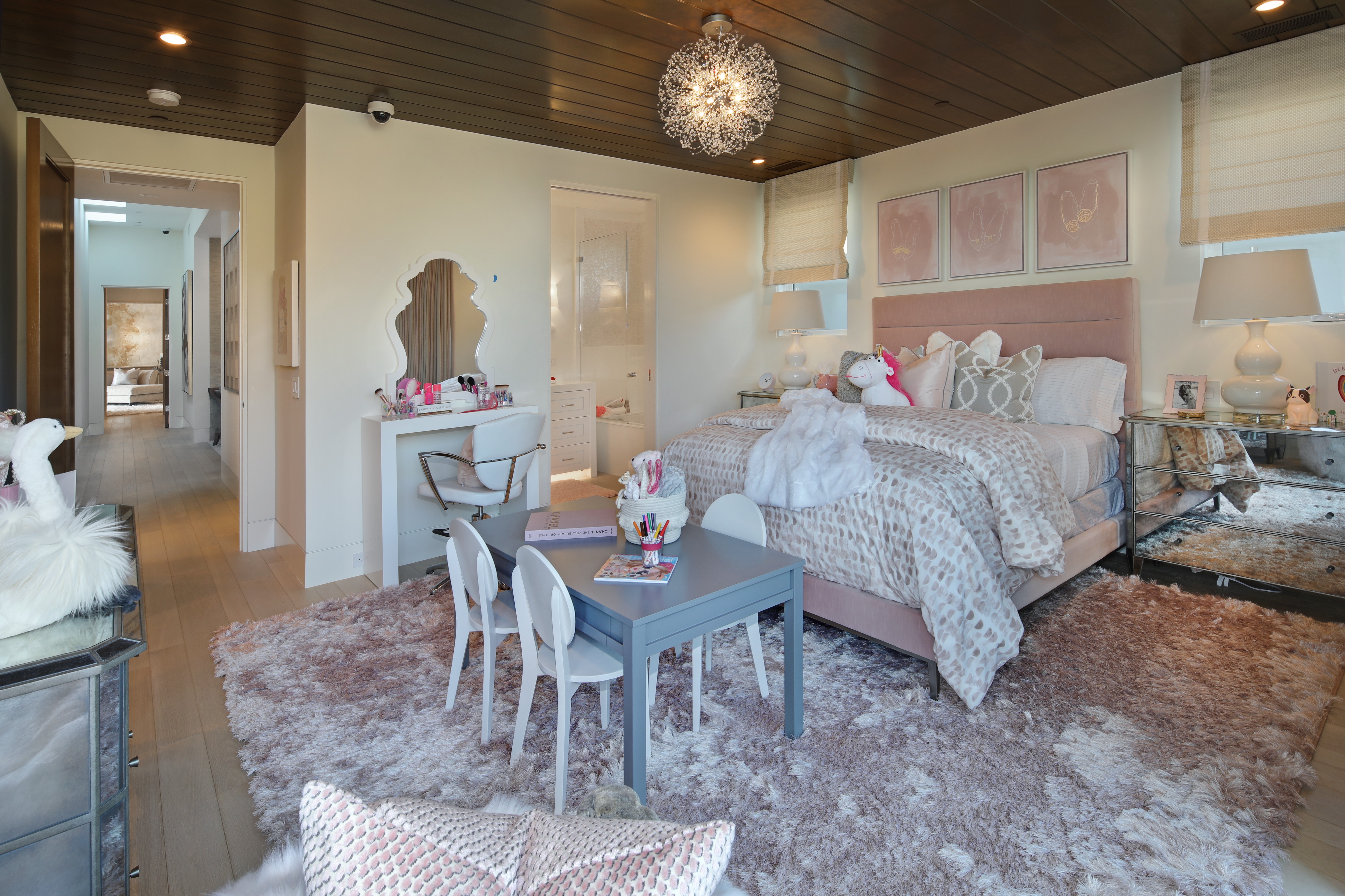 Children's bedroom with bed, vanity, and table HD Wallpaper