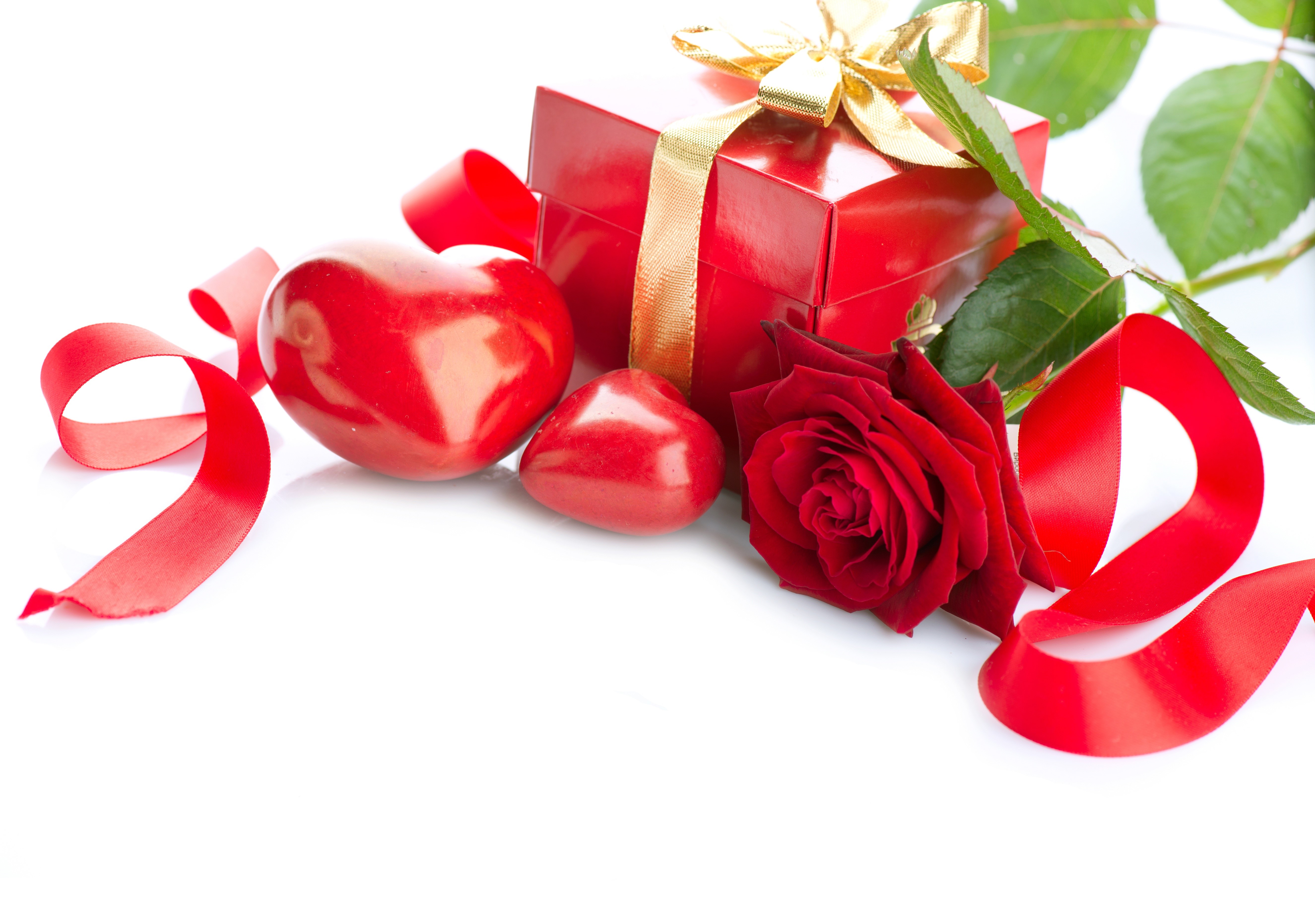 Red Gift Box with Rose and Hearts HD Wallpaper