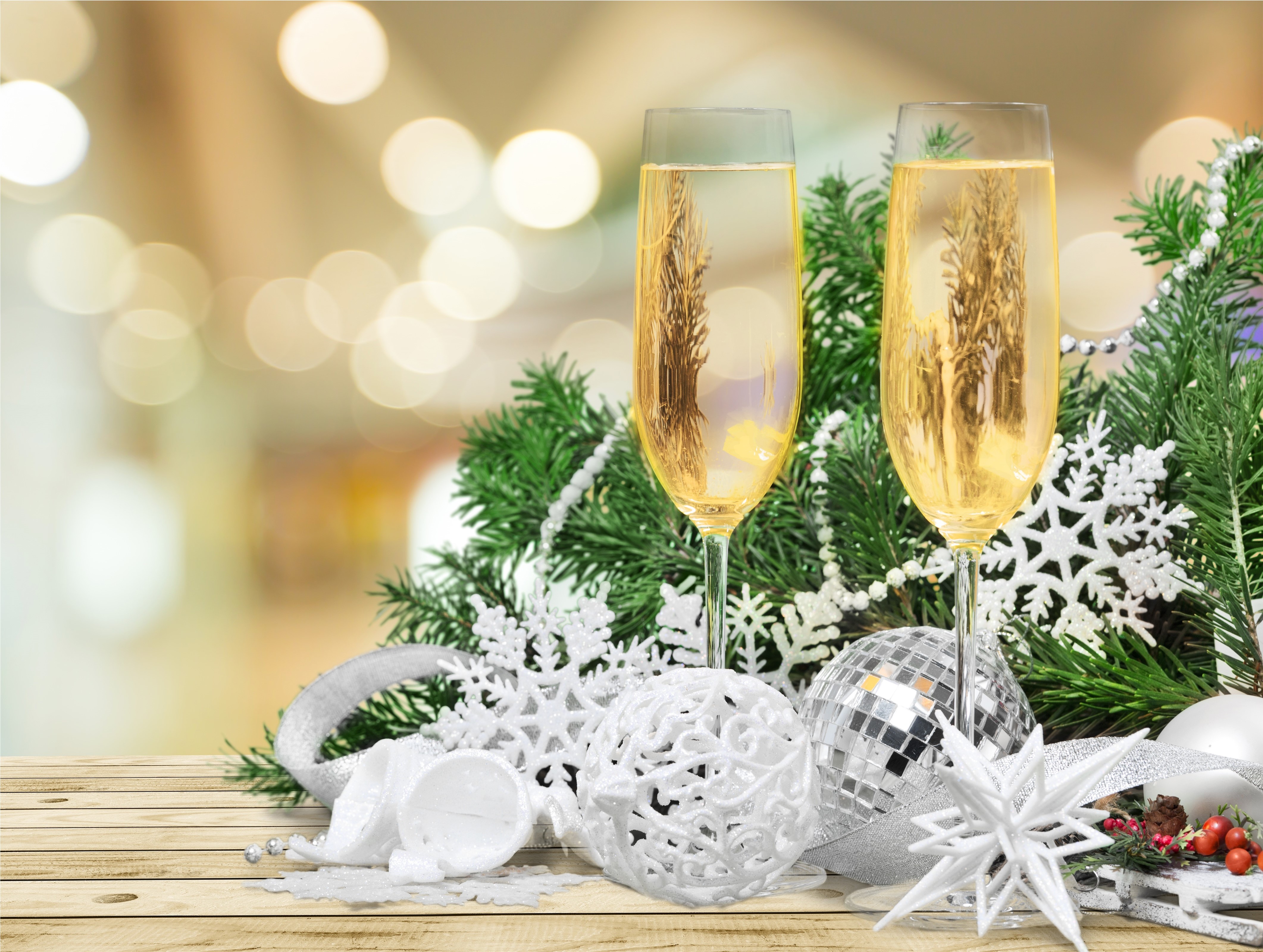 Champagne glasses with Christmas decorations HD Wallpaper