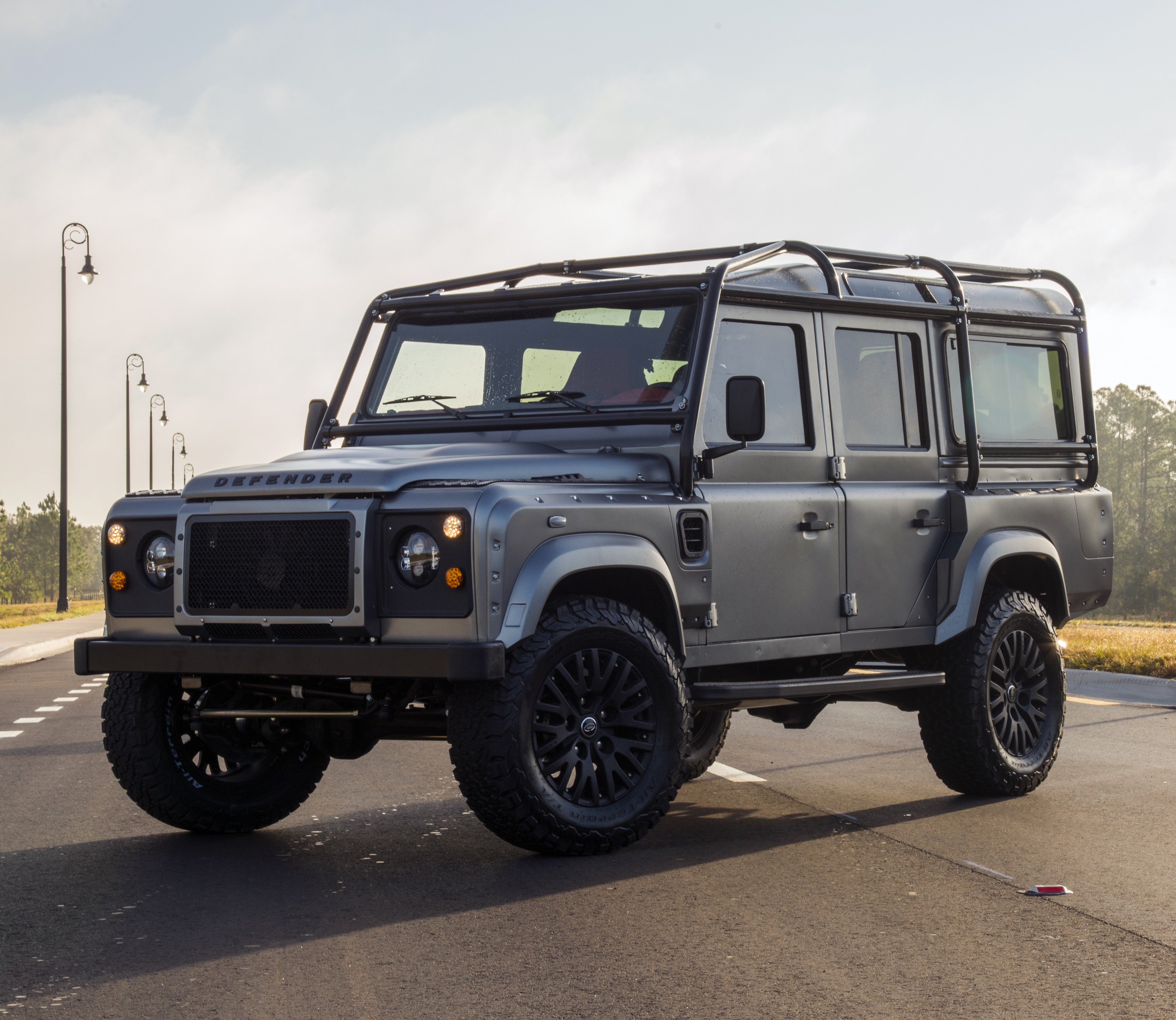 4K 2017 East Coast Defender Urban Assault Land Rover HD Wallpaper
