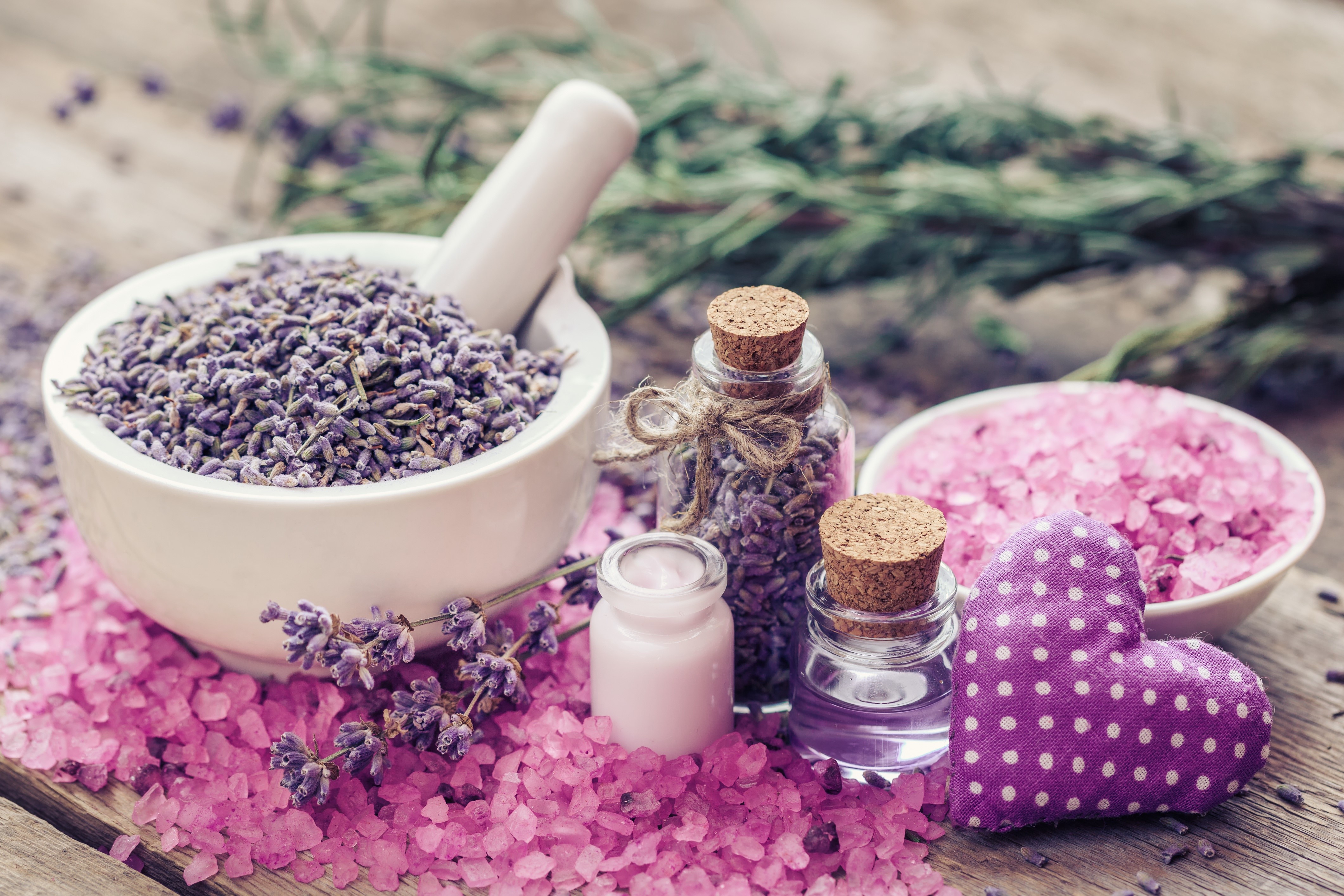 Lavender Mortar and Pestle with Bath Salts HD Wallpaper