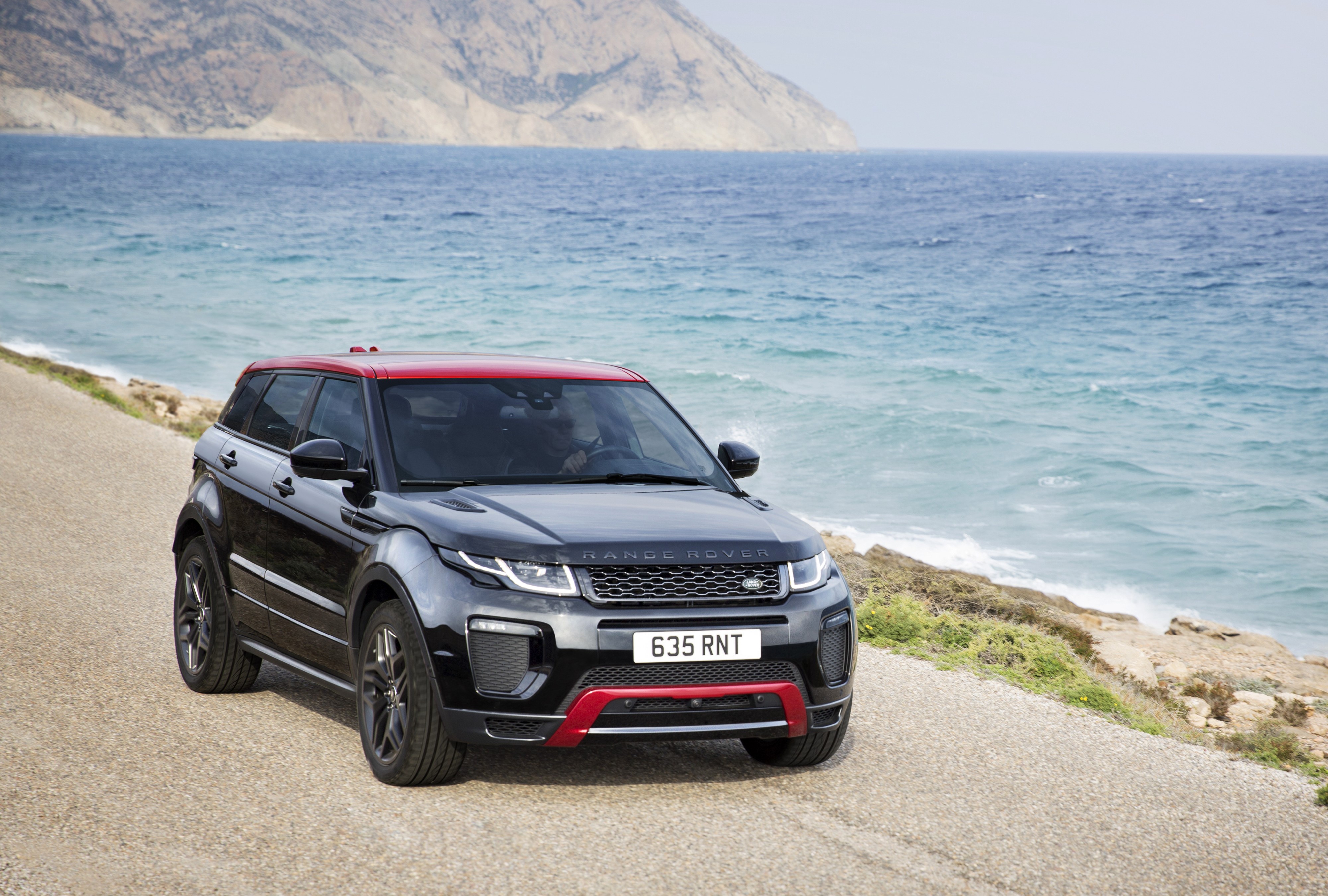 2016 Range Rover Evoque Ember Edition by the sea HD Wallpaper