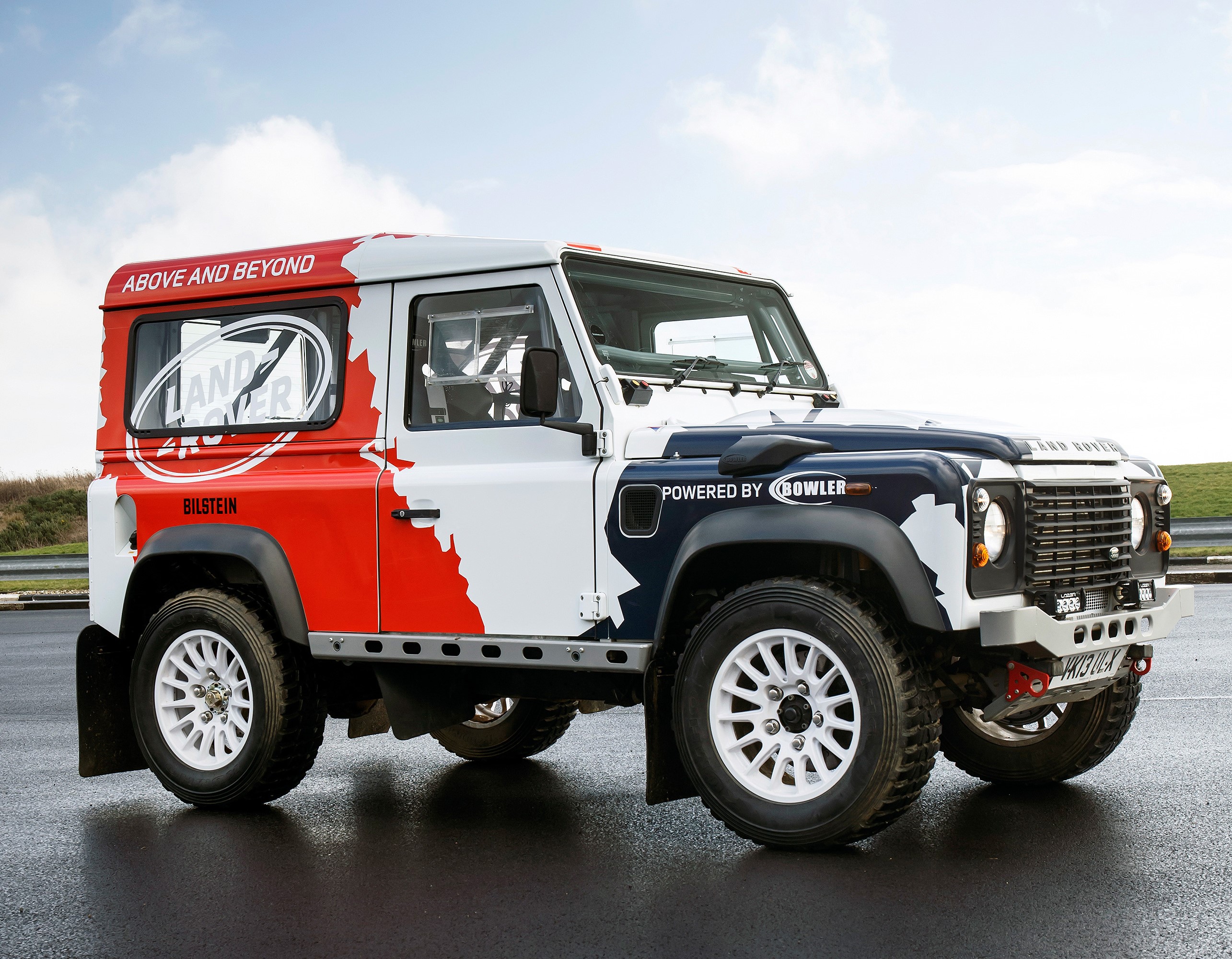 Land Rover Defender Challenge Car by Bowler HD Wallpaper