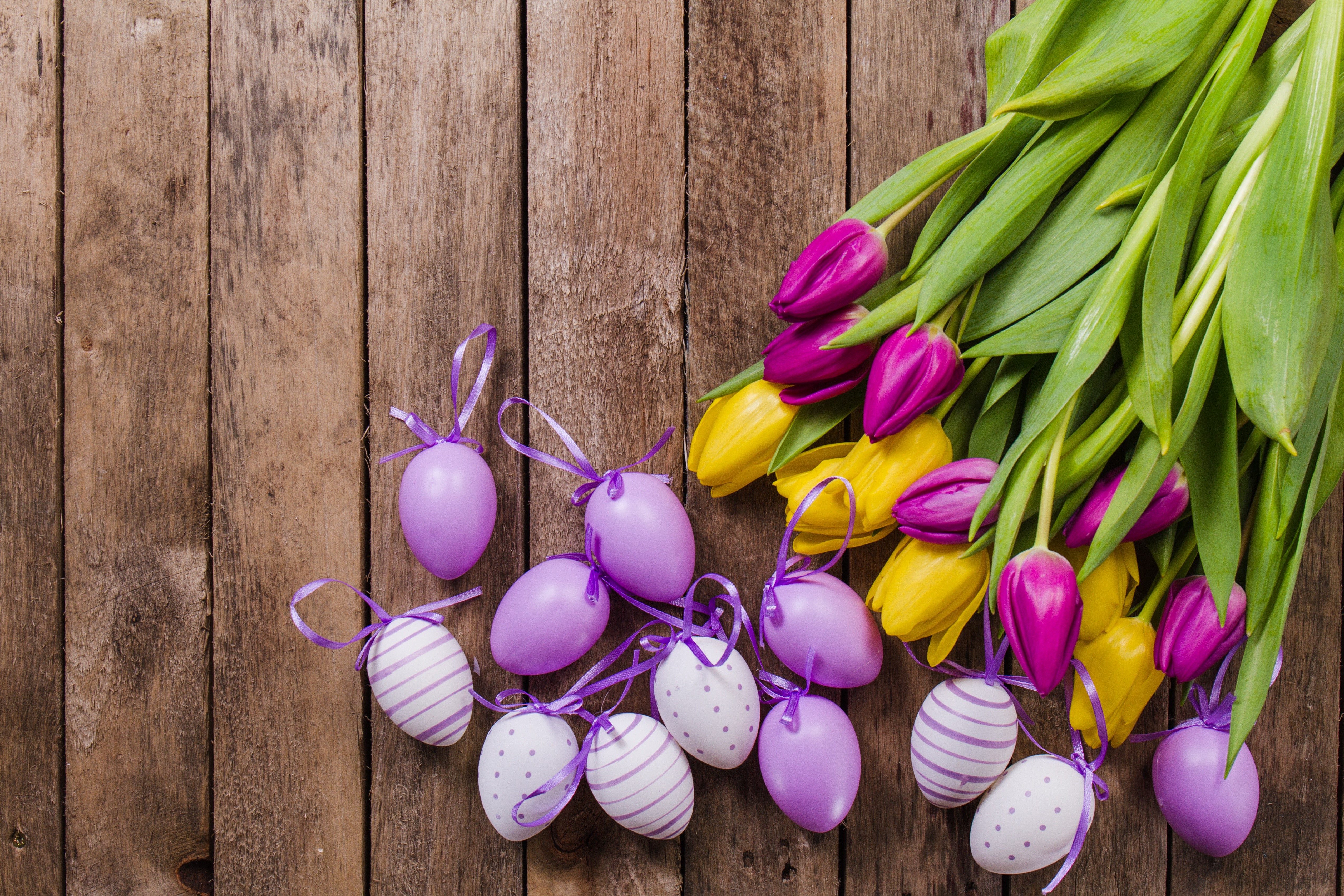 Easter Tulips and Eggs on Wood HD Wallpaper