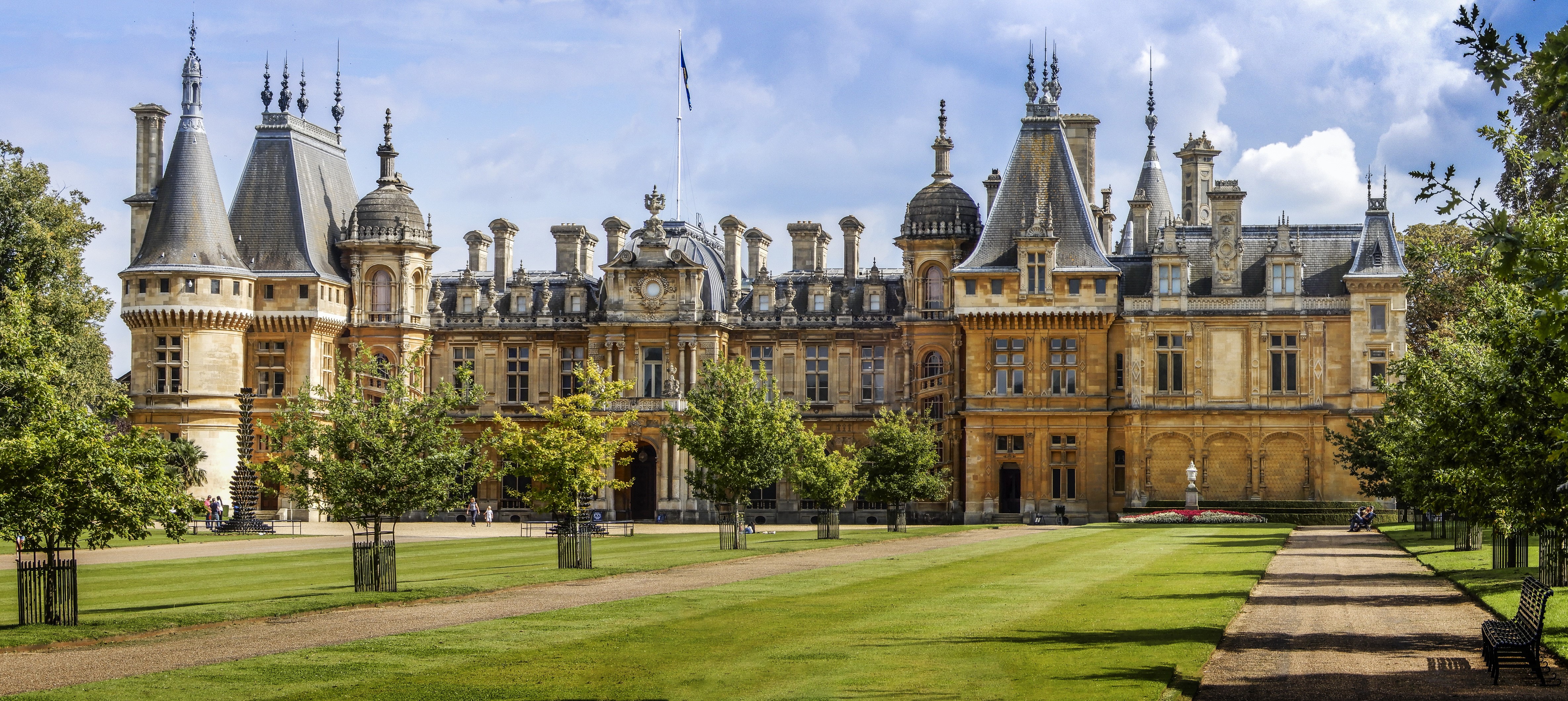 Waddesdon Manor, England HD Wallpaper
