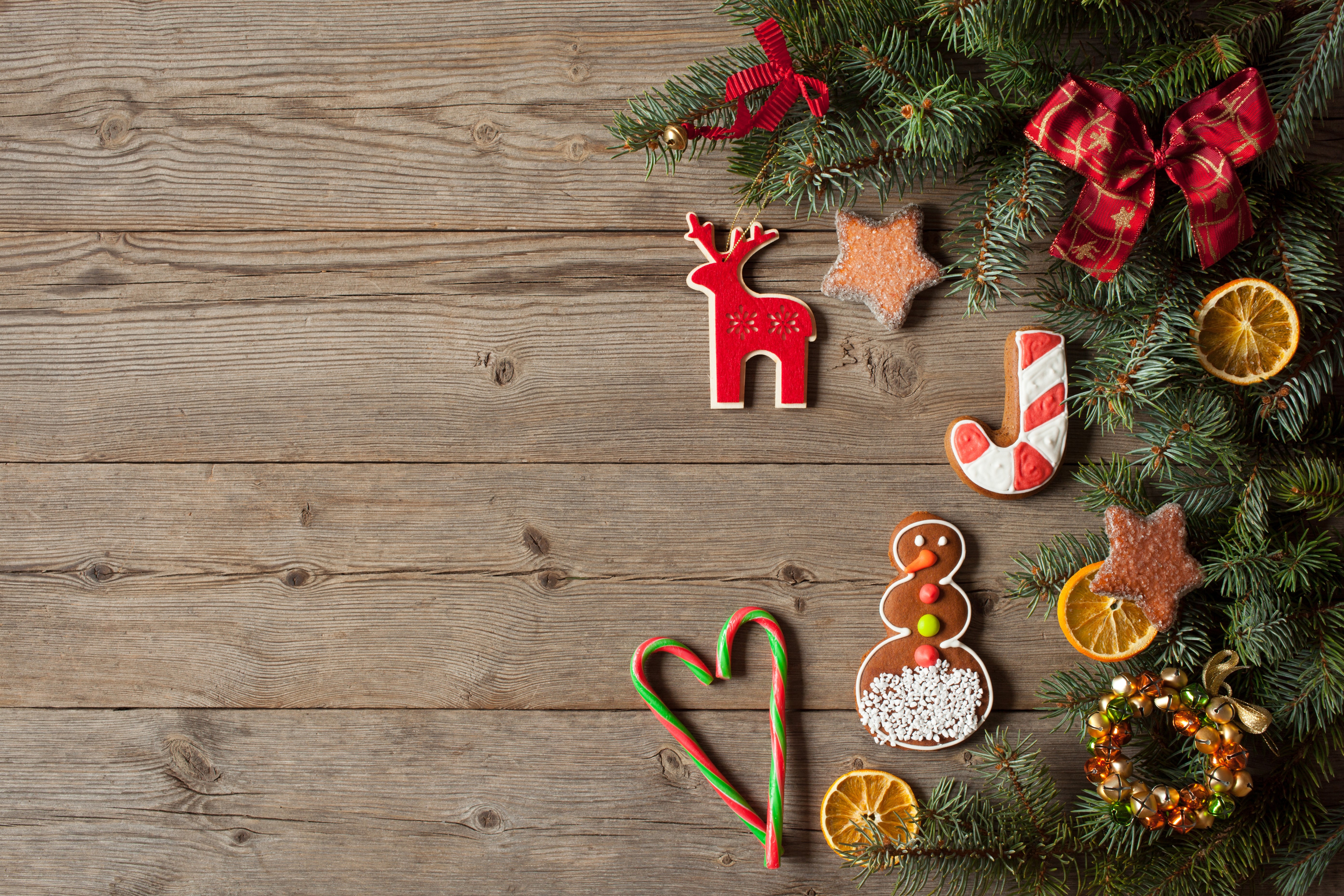 Christmas decorations on wooden planks HD Wallpaper
