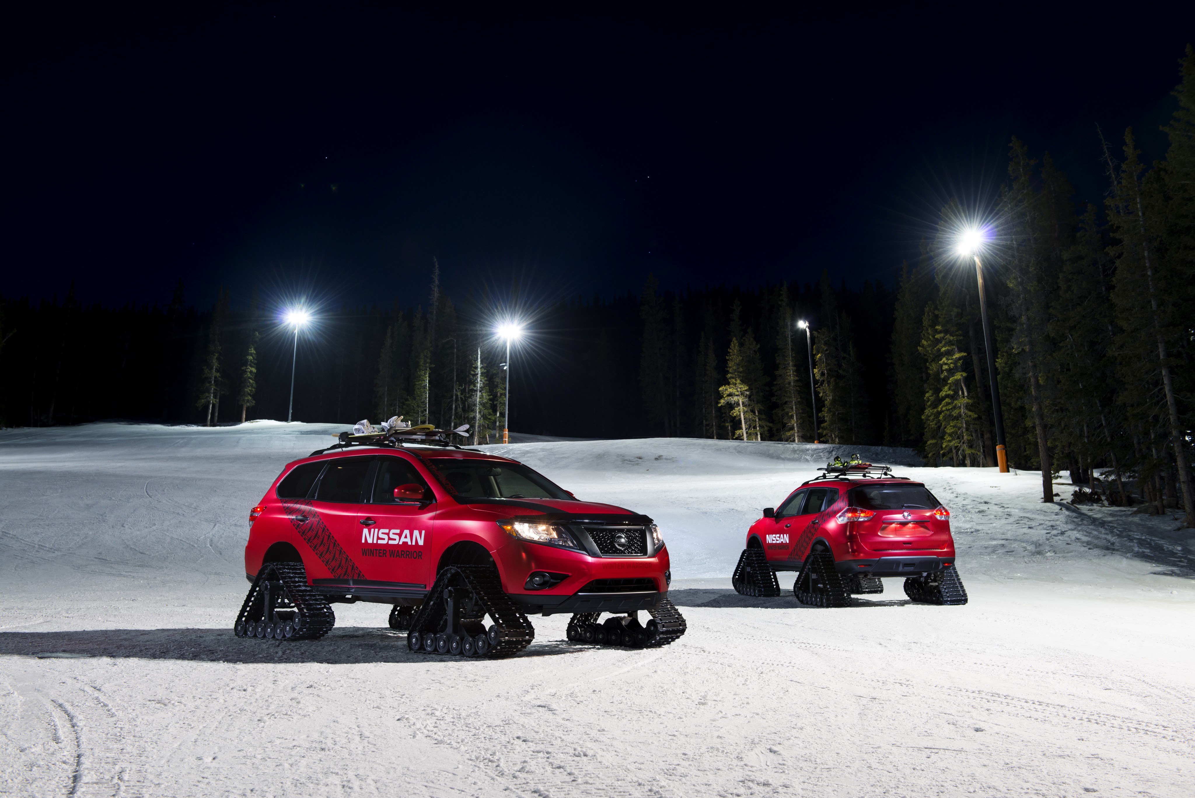 Nissan Rogue Winter Warrior Concept vehicles on snow HD Wallpaper