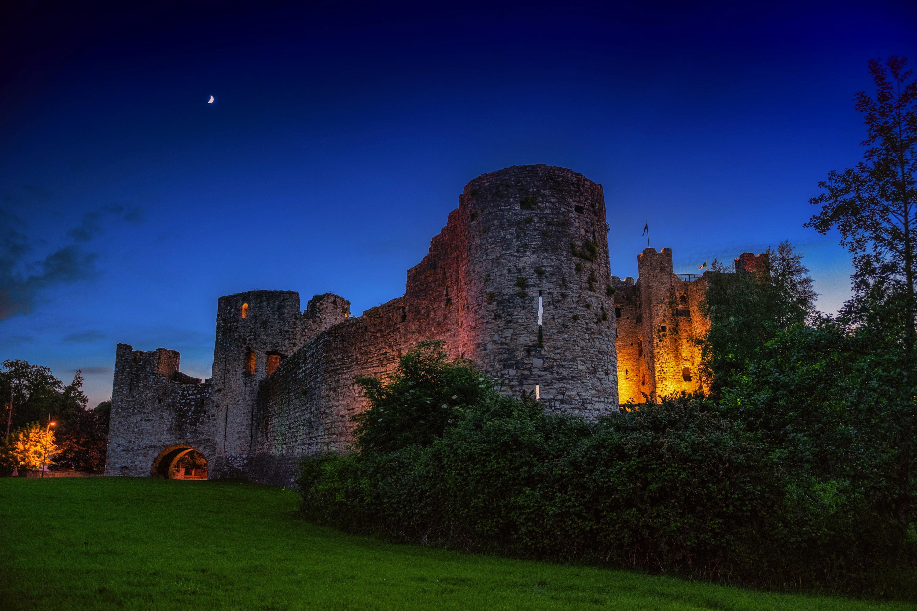 Trim Castle at night, Ireland HD Wallpaper